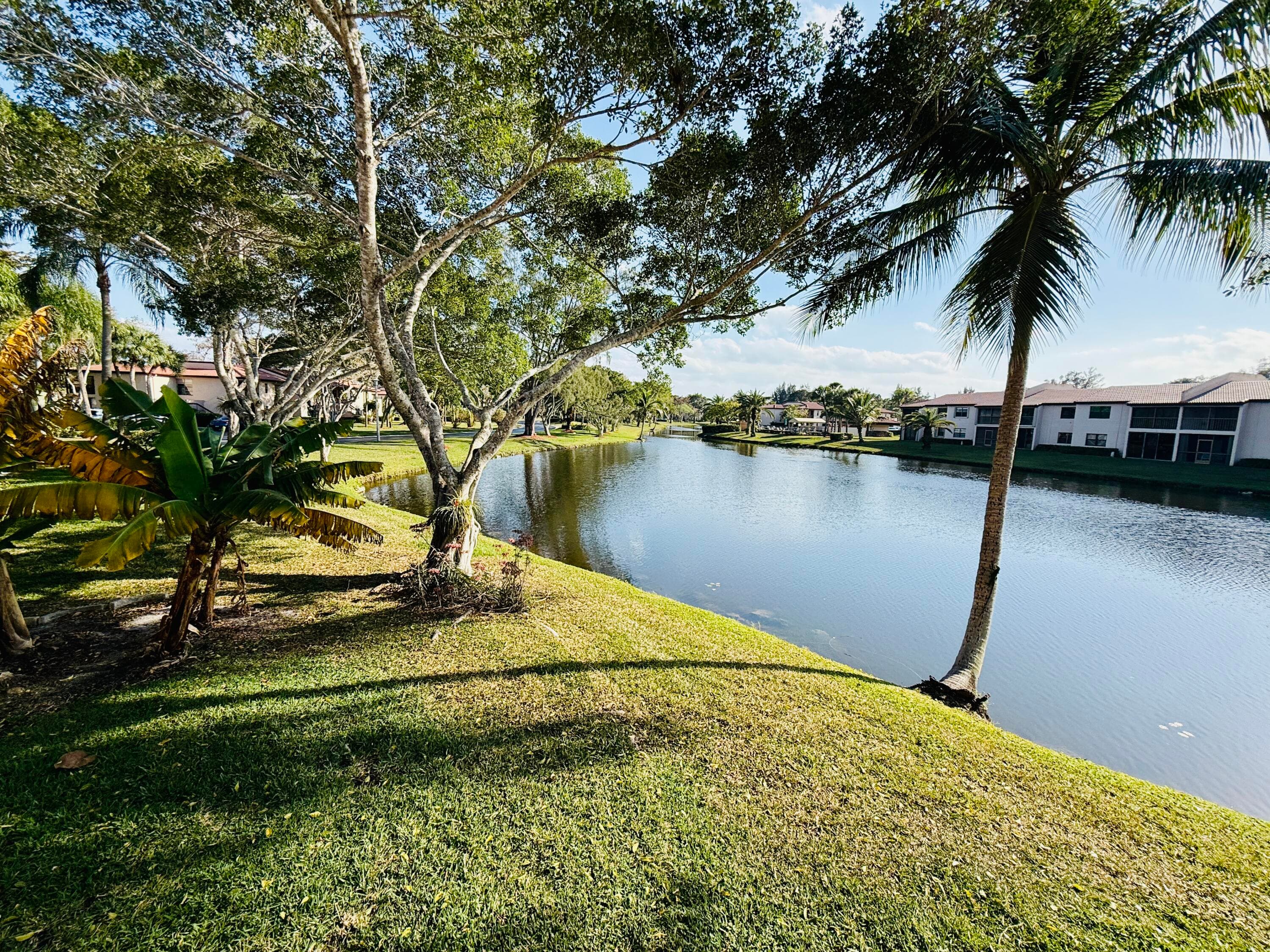 9261 Vista Del Lago E, Boca Raton, FL 33428 3