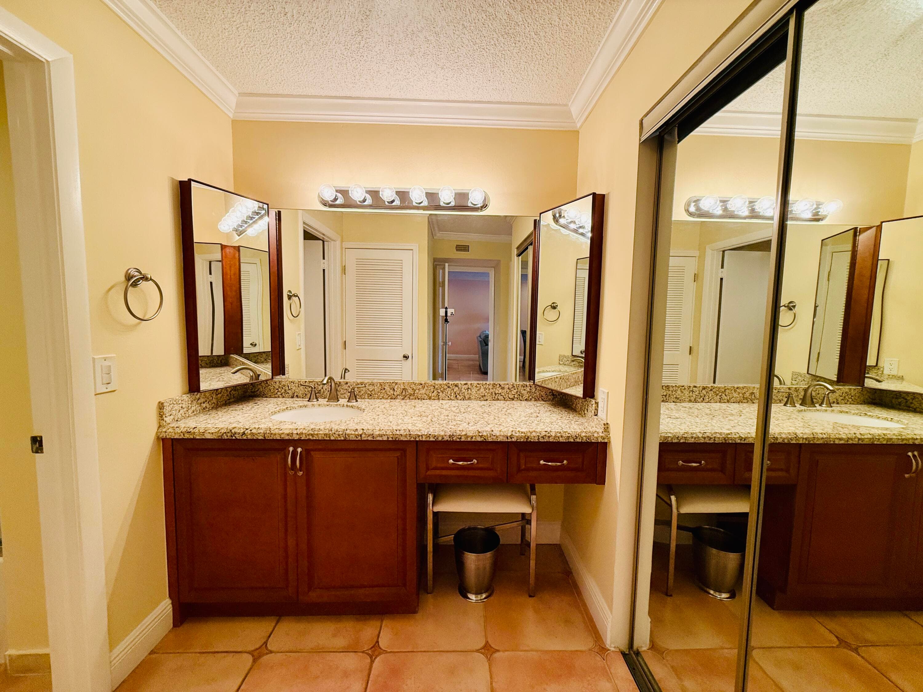 9261 Vista Del Lago E, Boca Raton, FL 33428 36