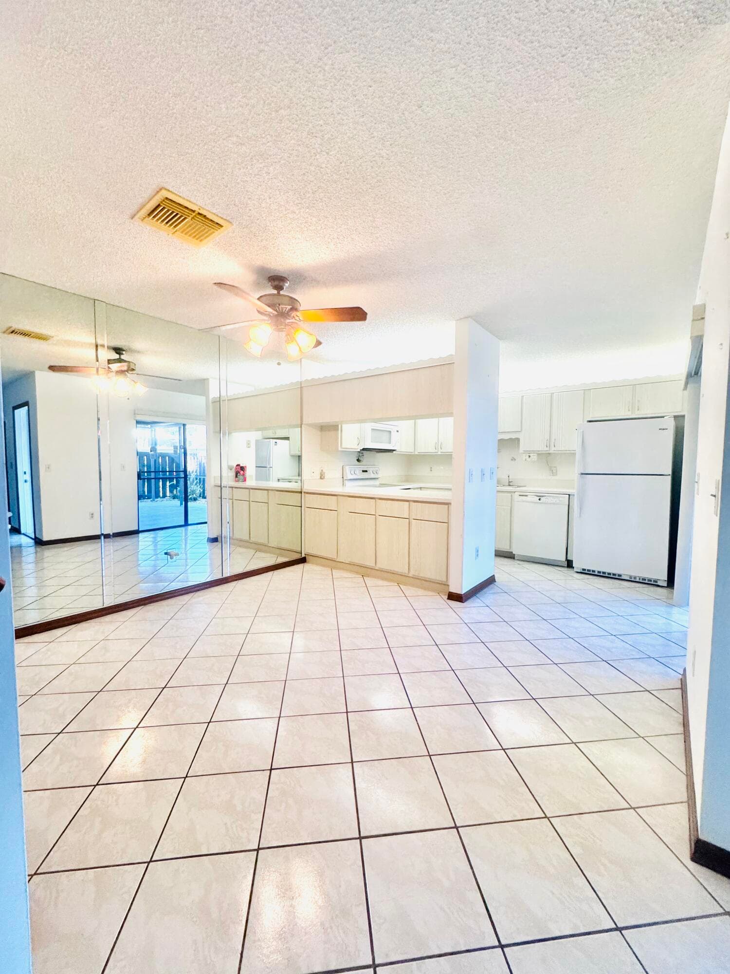 604 SE Castle Court D, Port St. Lucie, FL 34952 13