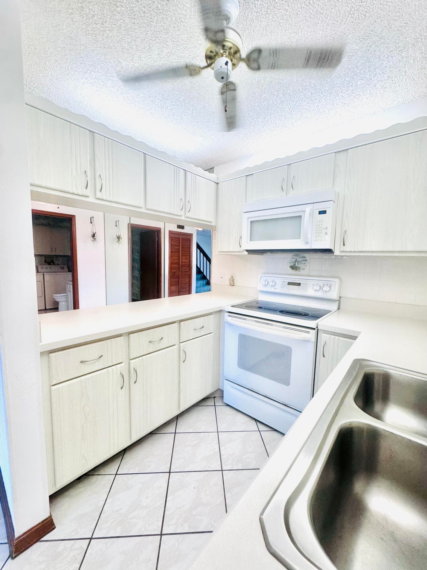 604 SE Castle Court D, Port St. Lucie, FL 34952 15