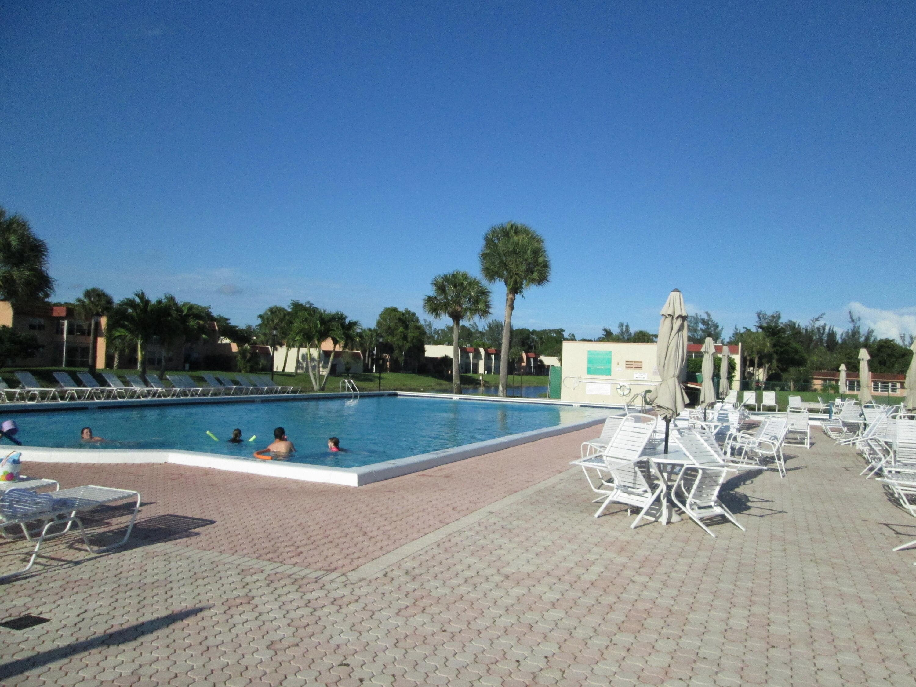 145 Lake Evelyn Drive, West Palm Beach, FL 33411 31