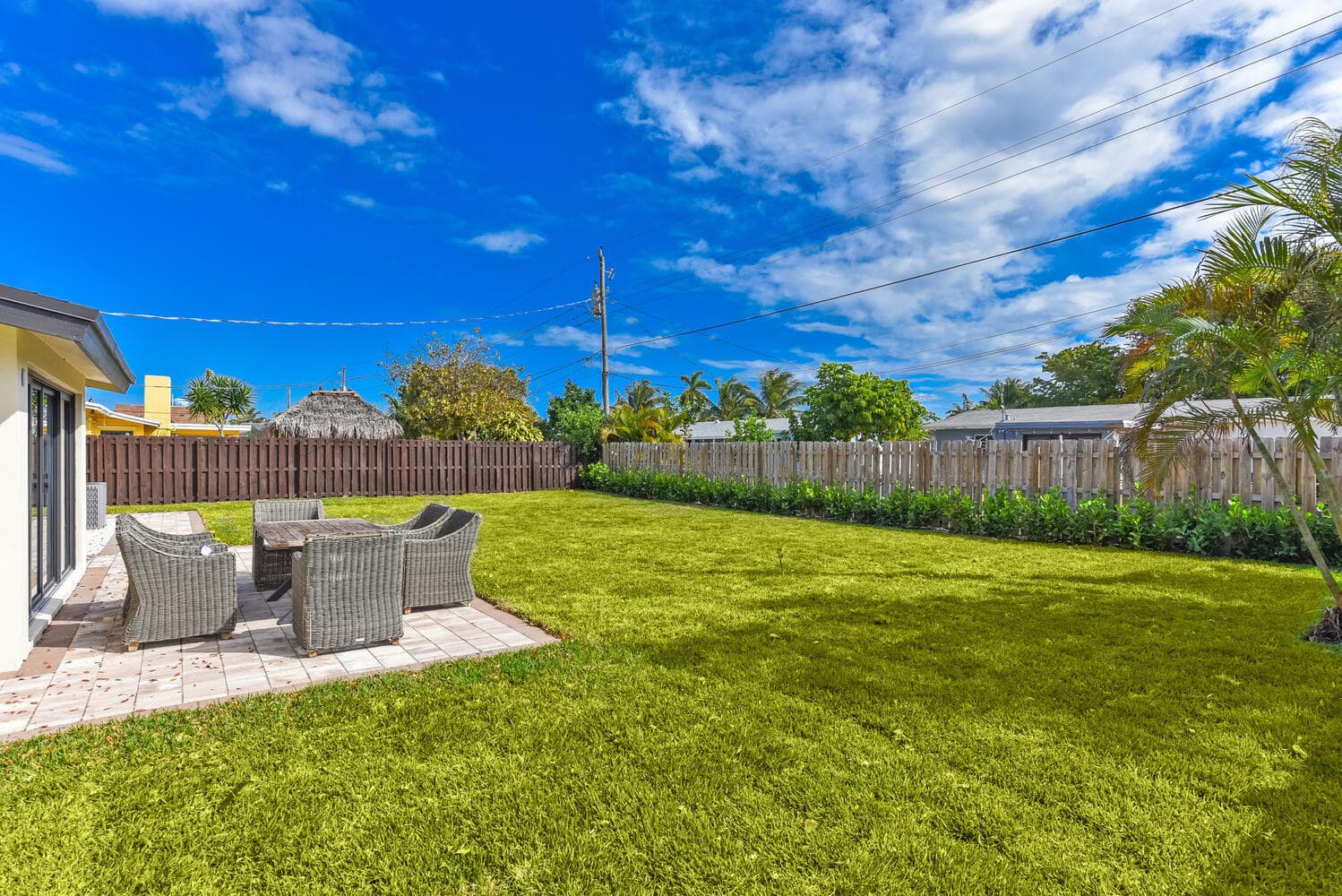 1320 S Deerfield Avenue, Deerfield Beach, FL 33441 23