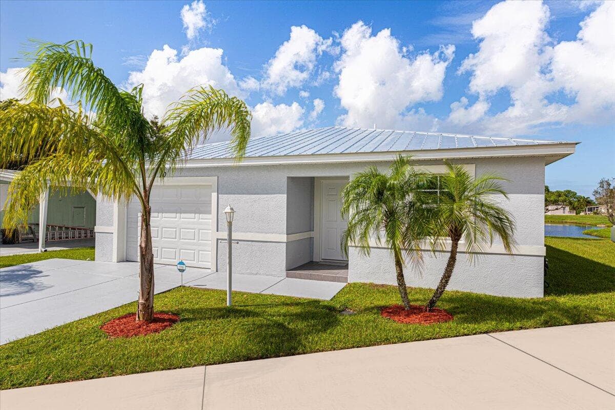 10 Juan Carlos Lane, Port St. Lucie, FL 34952 4