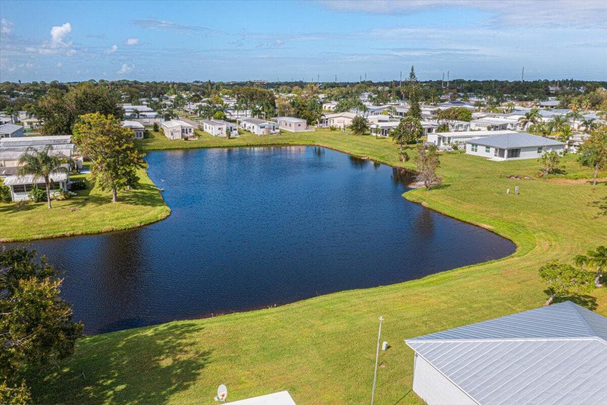 10 Juan Carlos Lane, Port St. Lucie, FL 34952 9