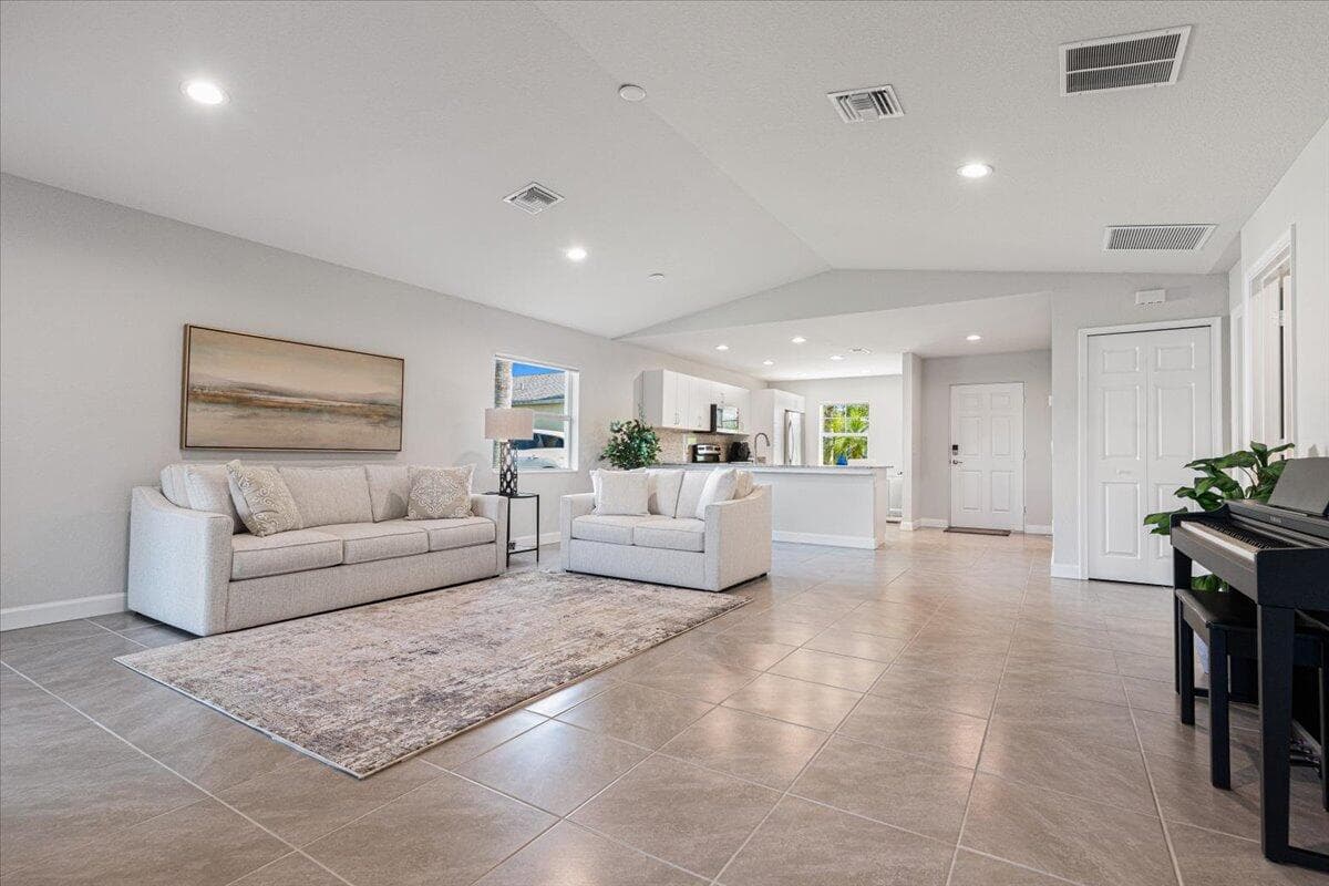10 Juan Carlos Lane, Port St. Lucie, FL 34952 22