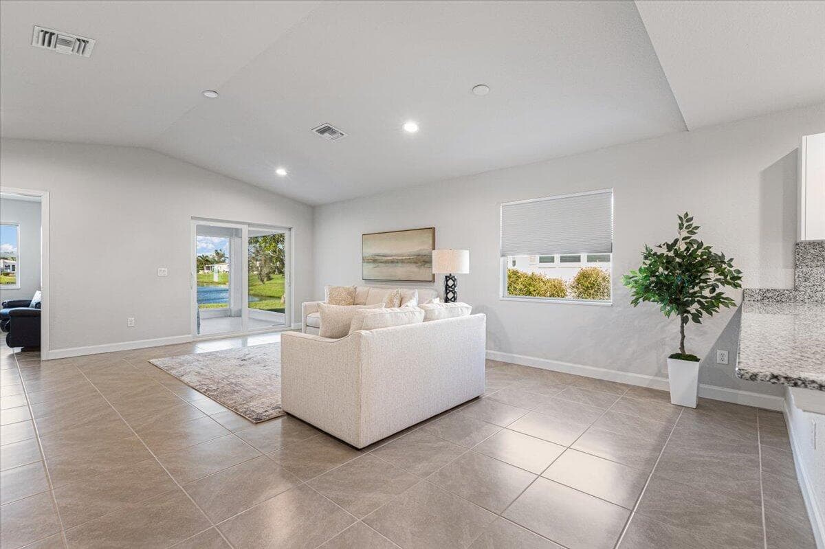 10 Juan Carlos Lane, Port St. Lucie, FL 34952 25