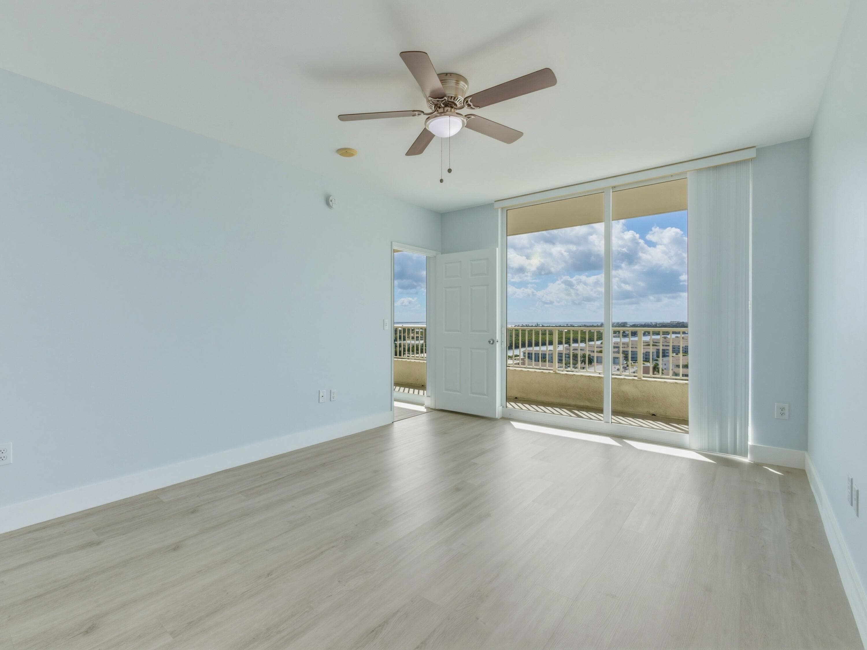 625 Casa Loma Boulevard 1206, Boynton Beach, FL 33435 24