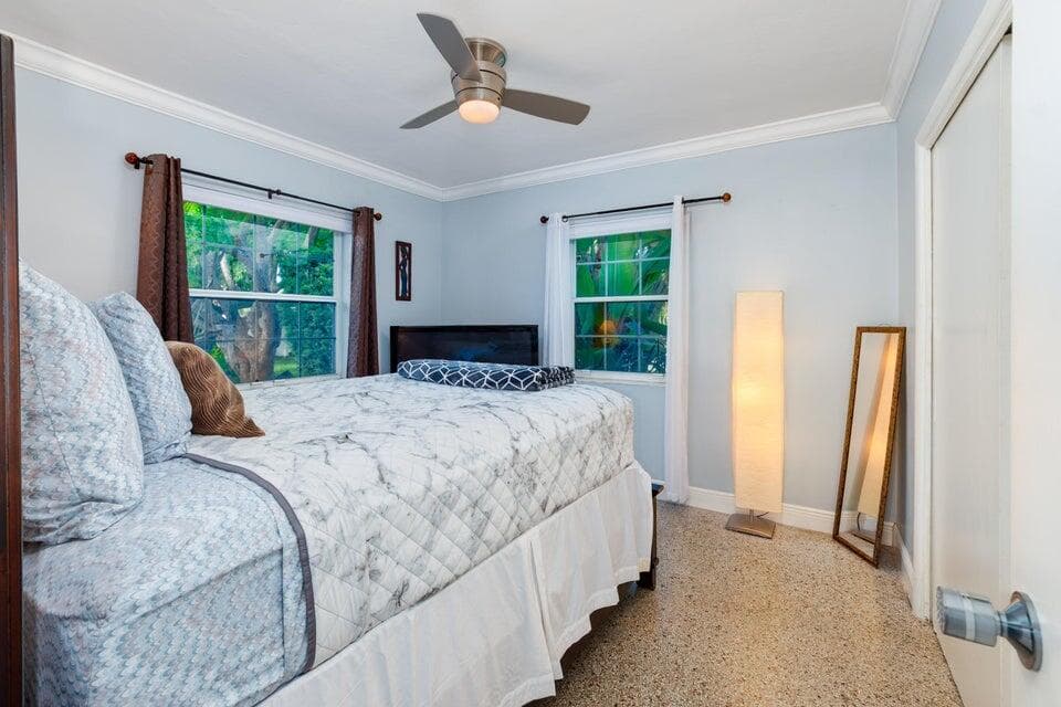 145 SE 3rd Avenue, Boynton Beach, FL 33435 12