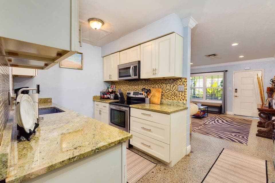 145 SE 3rd Avenue, Boynton Beach, FL 33435 7