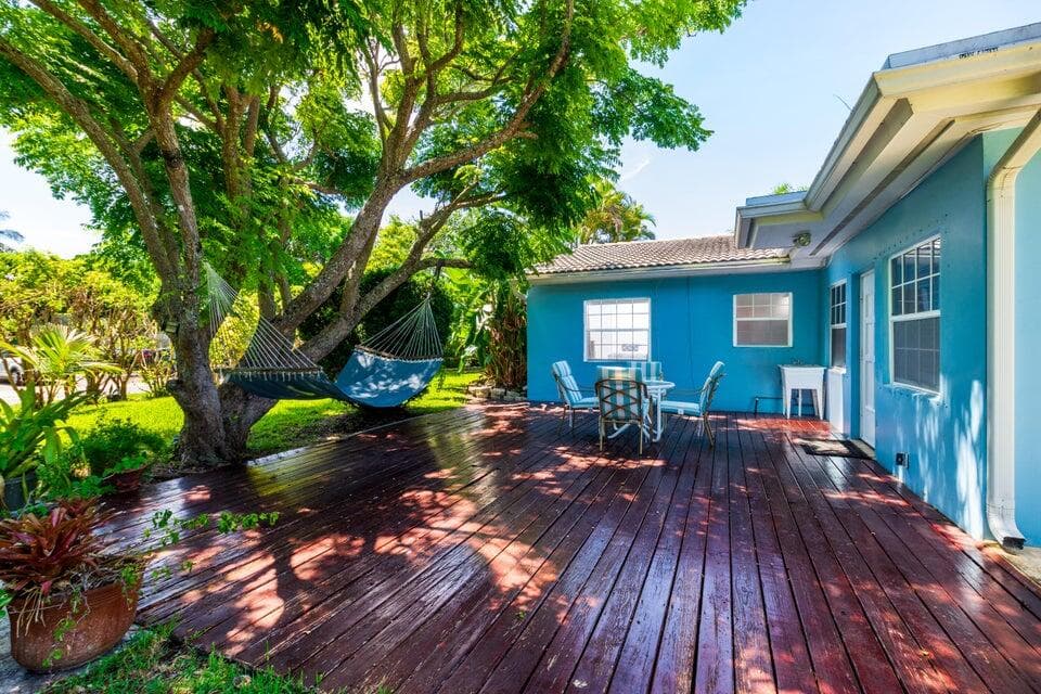 145 SE 3rd Avenue, Boynton Beach, FL 33435 23