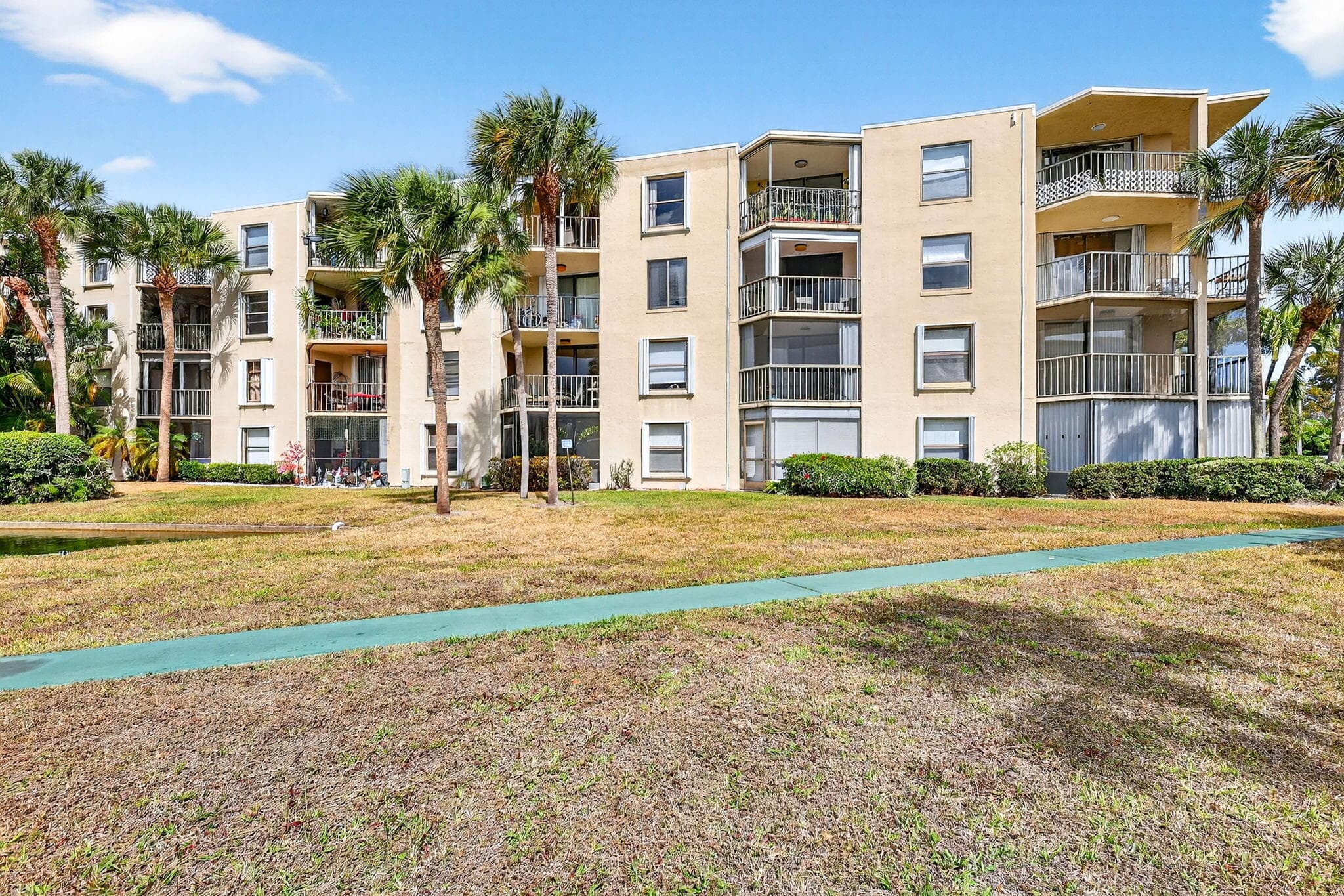 890 N Federal Highway 403, Lantana, FL 33462 40