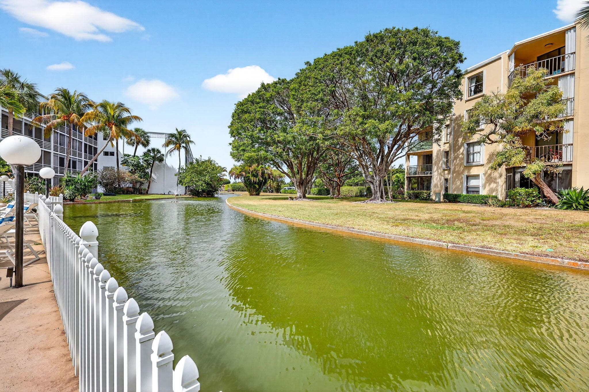 890 N Federal Highway 403, Lantana, FL 33462 42