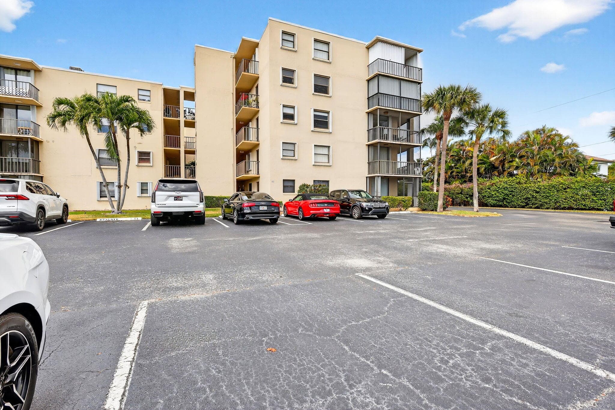 890 N Federal Highway 403, Lantana, FL 33462 49