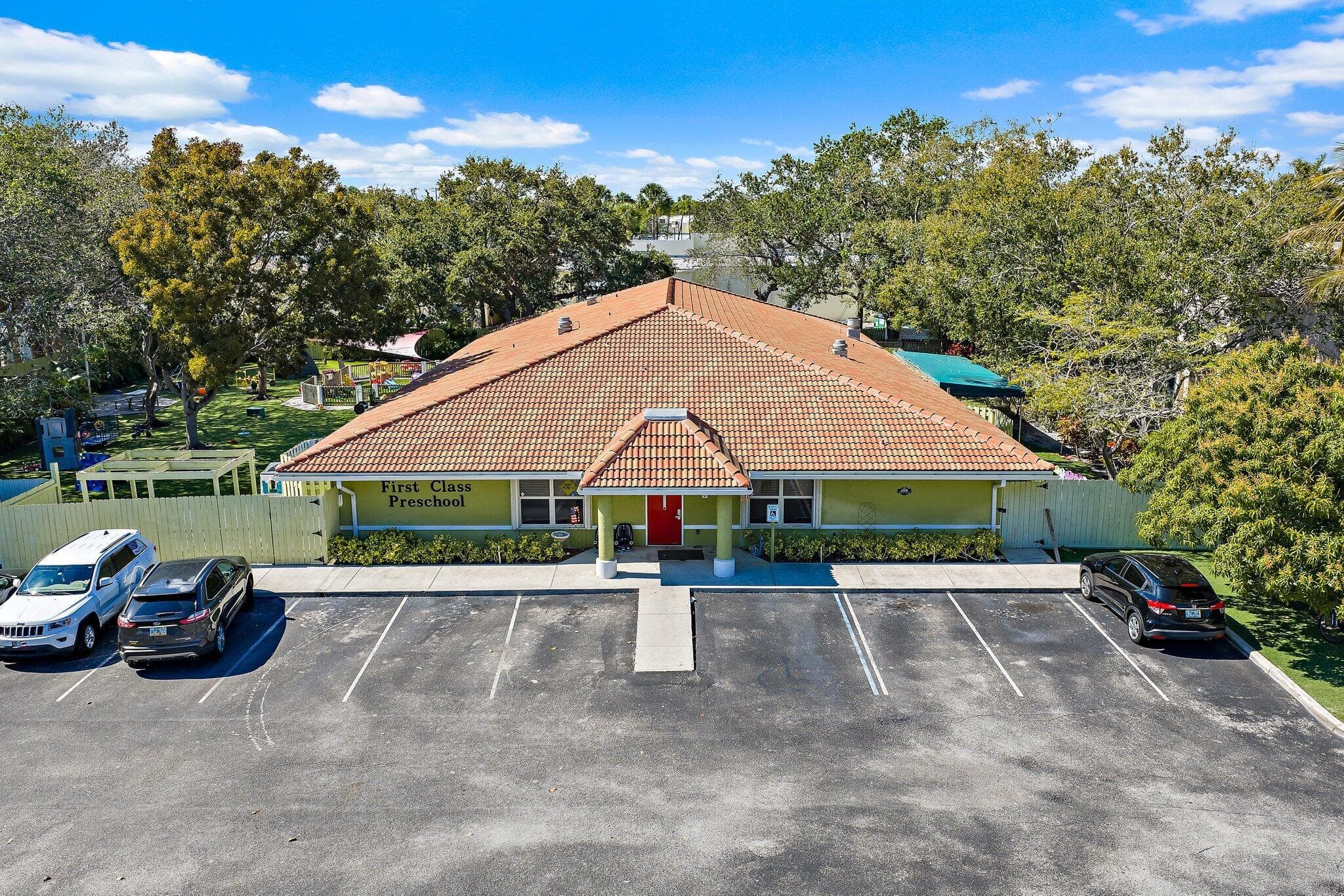 100 Intracoastal Pointe Drive, Jupiter, FL 33477