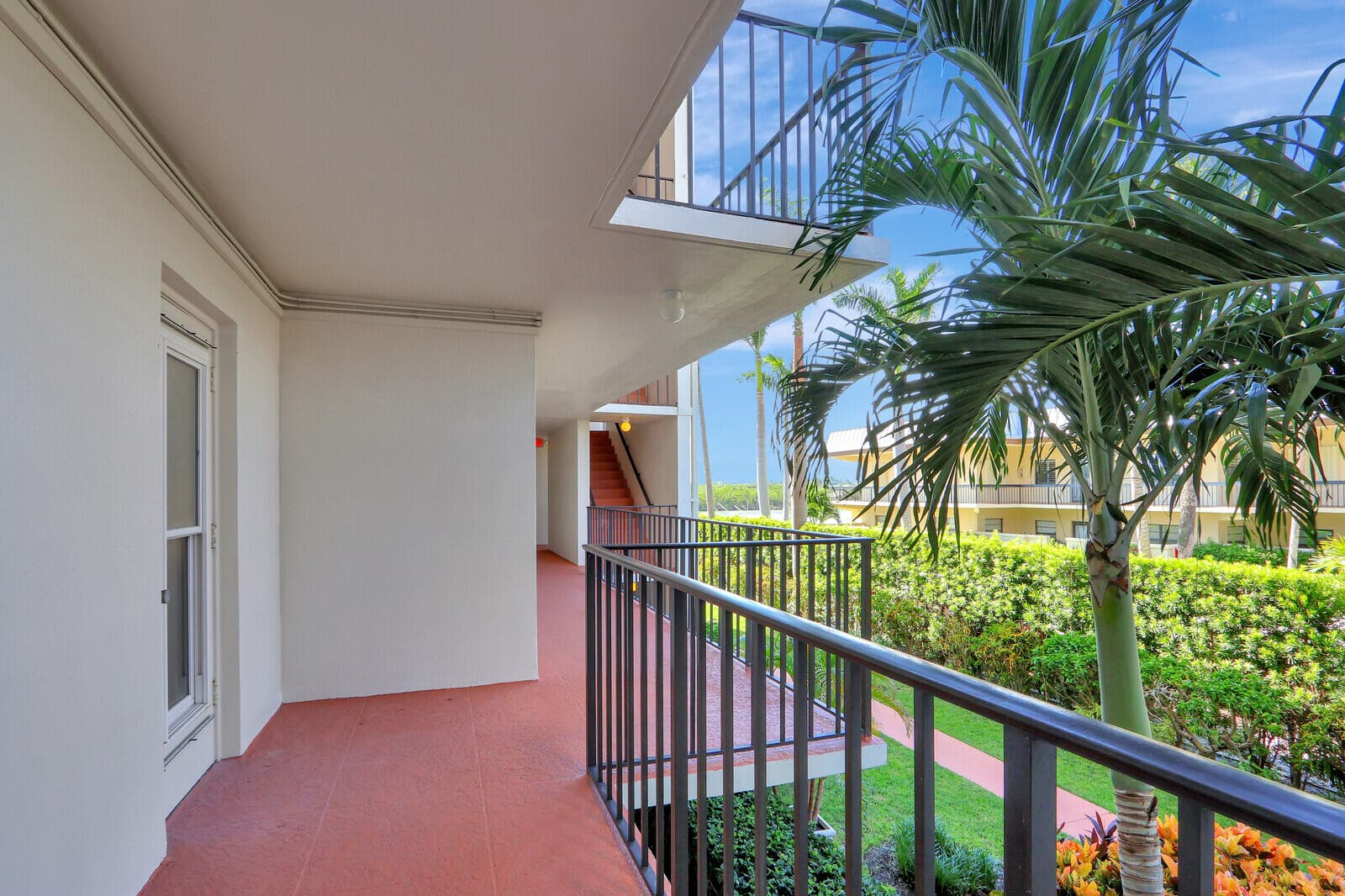 225 Beach Road 204, Tequesta, FL 33469 3
