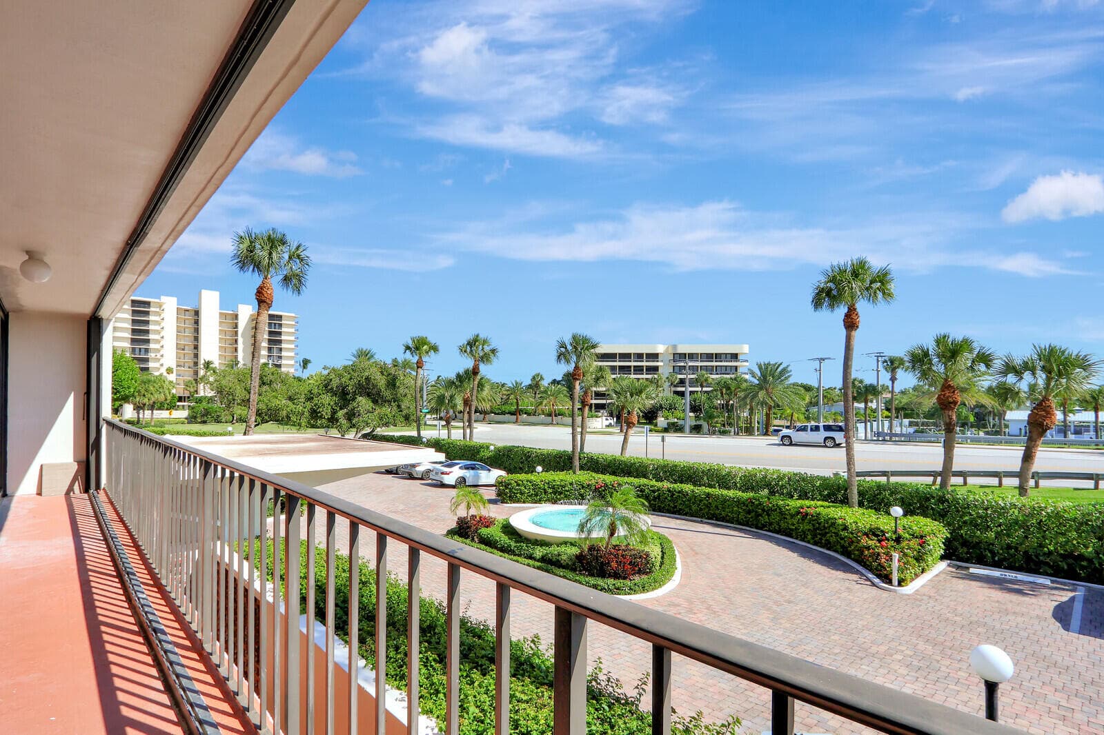 225 Beach Road 204, Tequesta, FL 33469 4