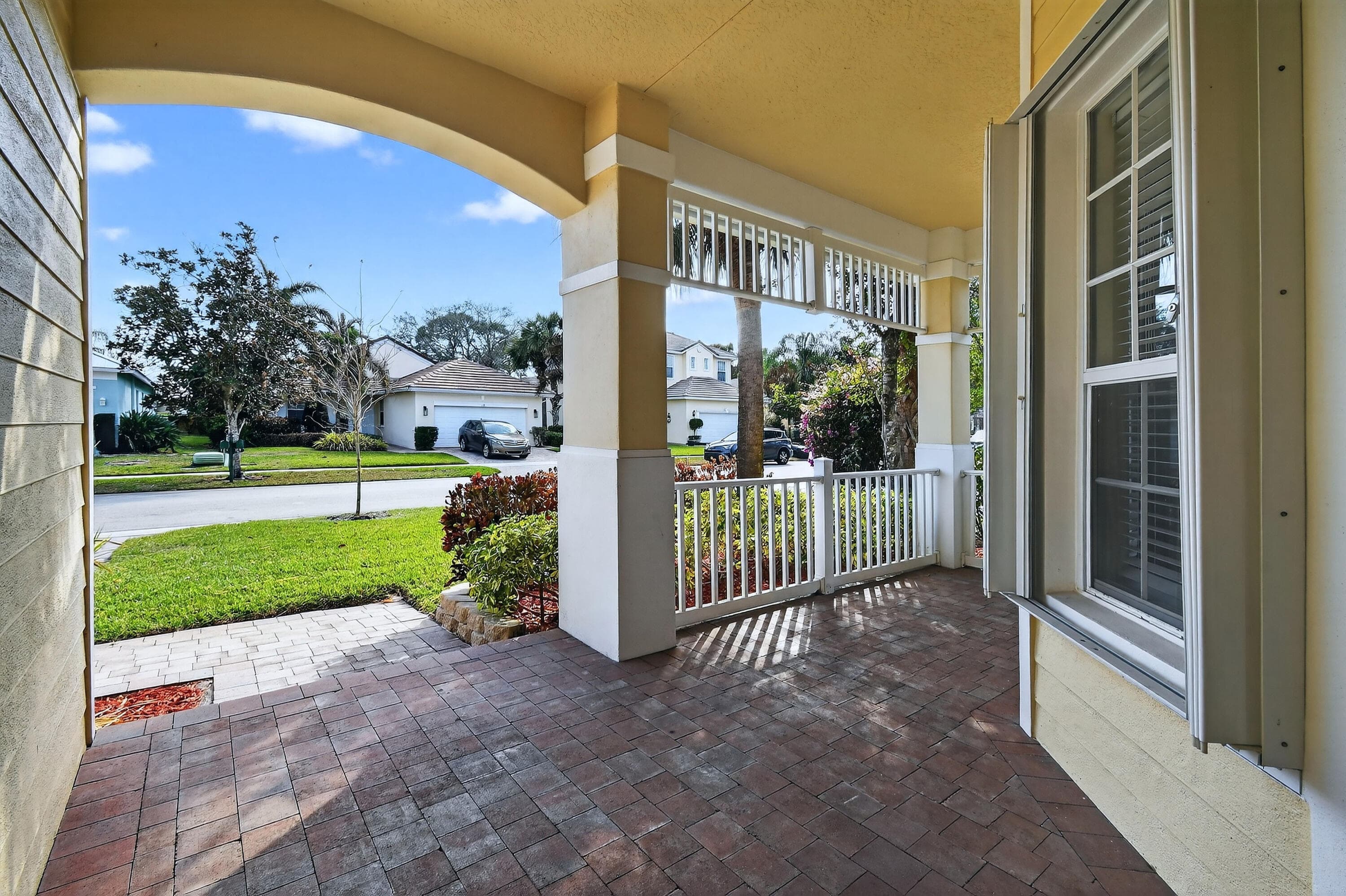 120 NW Willow Grove Avenue, Port St. Lucie, FL 34986 8