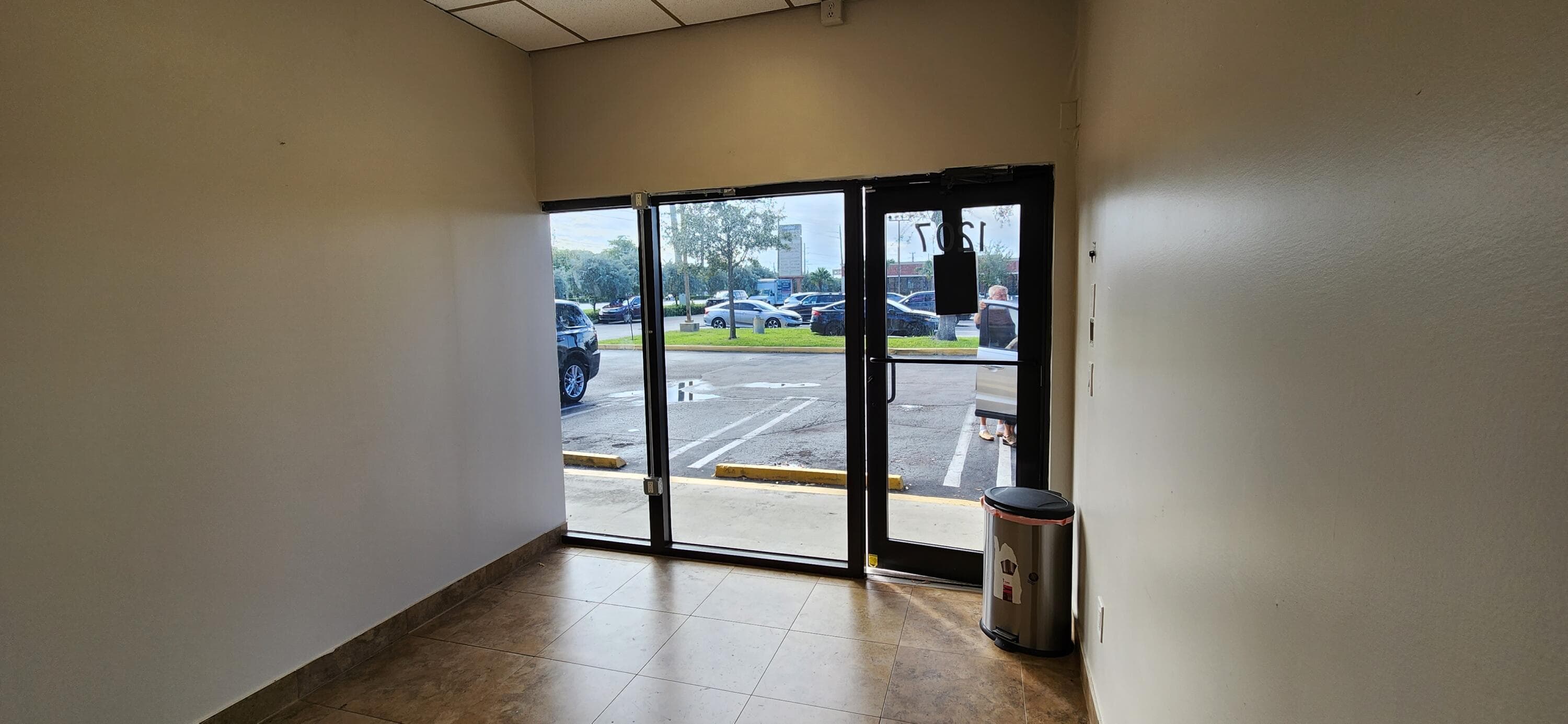 1207 S Powerline Road, Pompano Beach, FL 33069 3