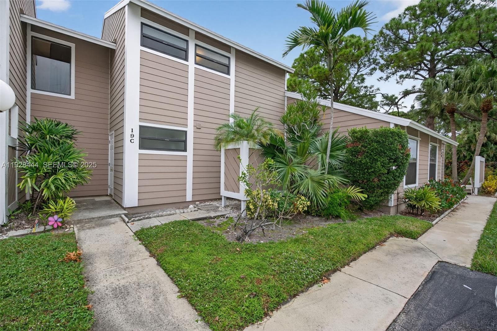 707 Stonewood Court 19c, Jupiter, FL 33458