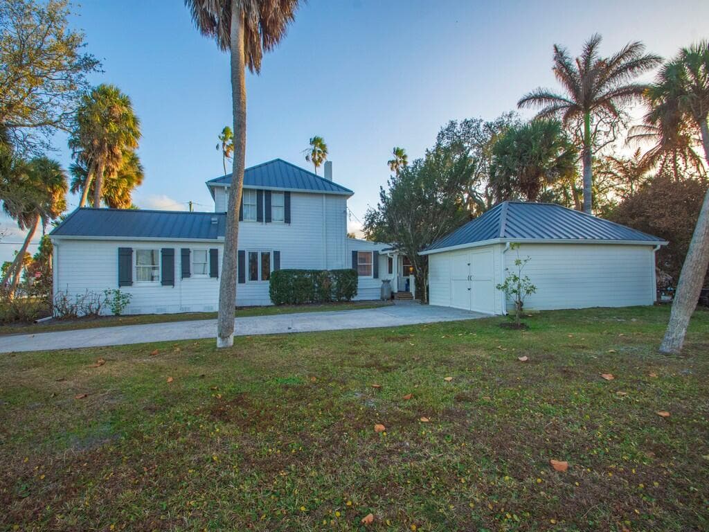 3001 N N Indian River Drive Drive, Fort Pierce, FL 34946 37