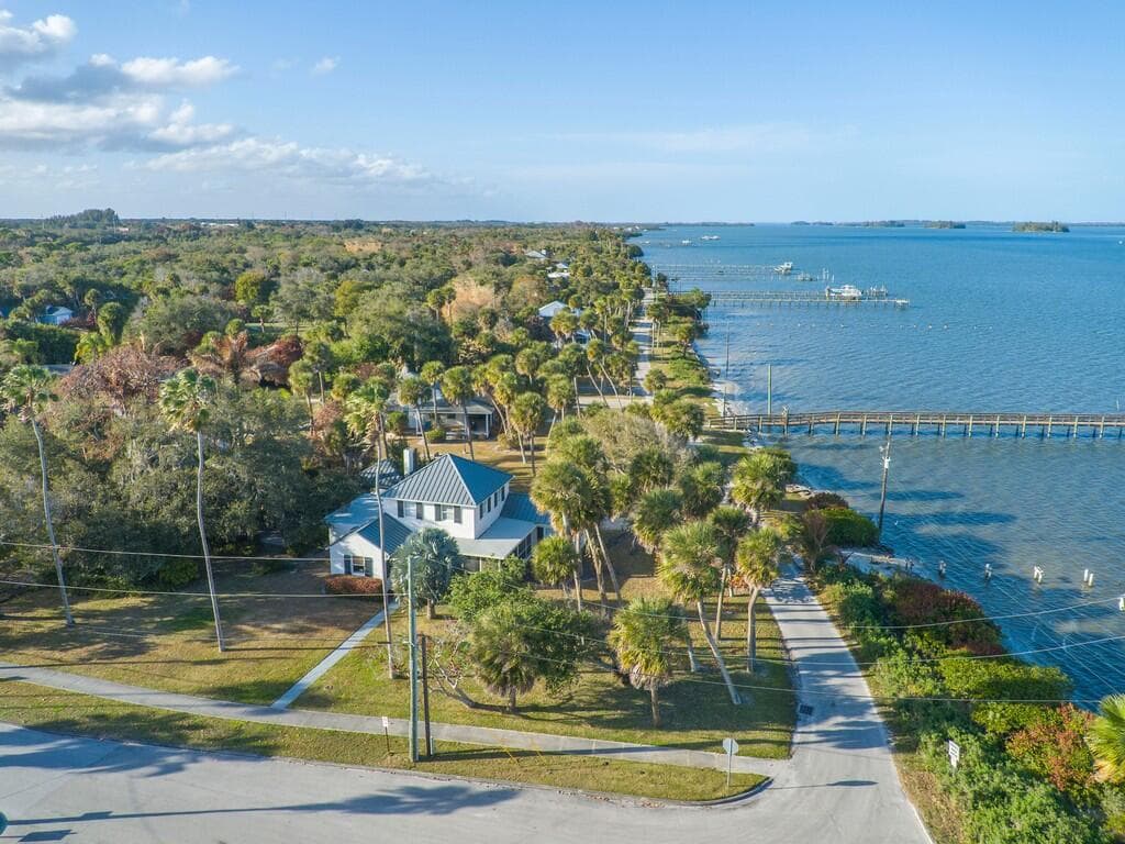 3001 N N Indian River Drive Drive, Fort Pierce, FL 34946 60