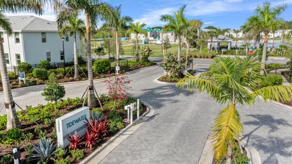 419 Salisbury Circle, Fort Pierce, FL 34982 2