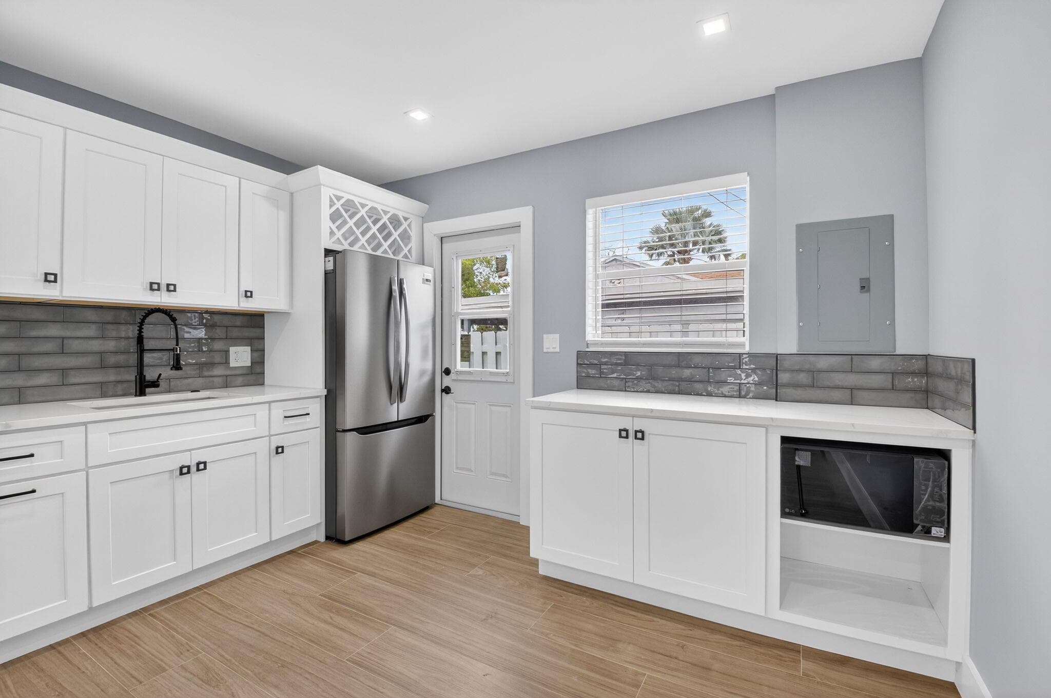 341 SE 3rd Avenue, Delray Beach, FL 33483 9