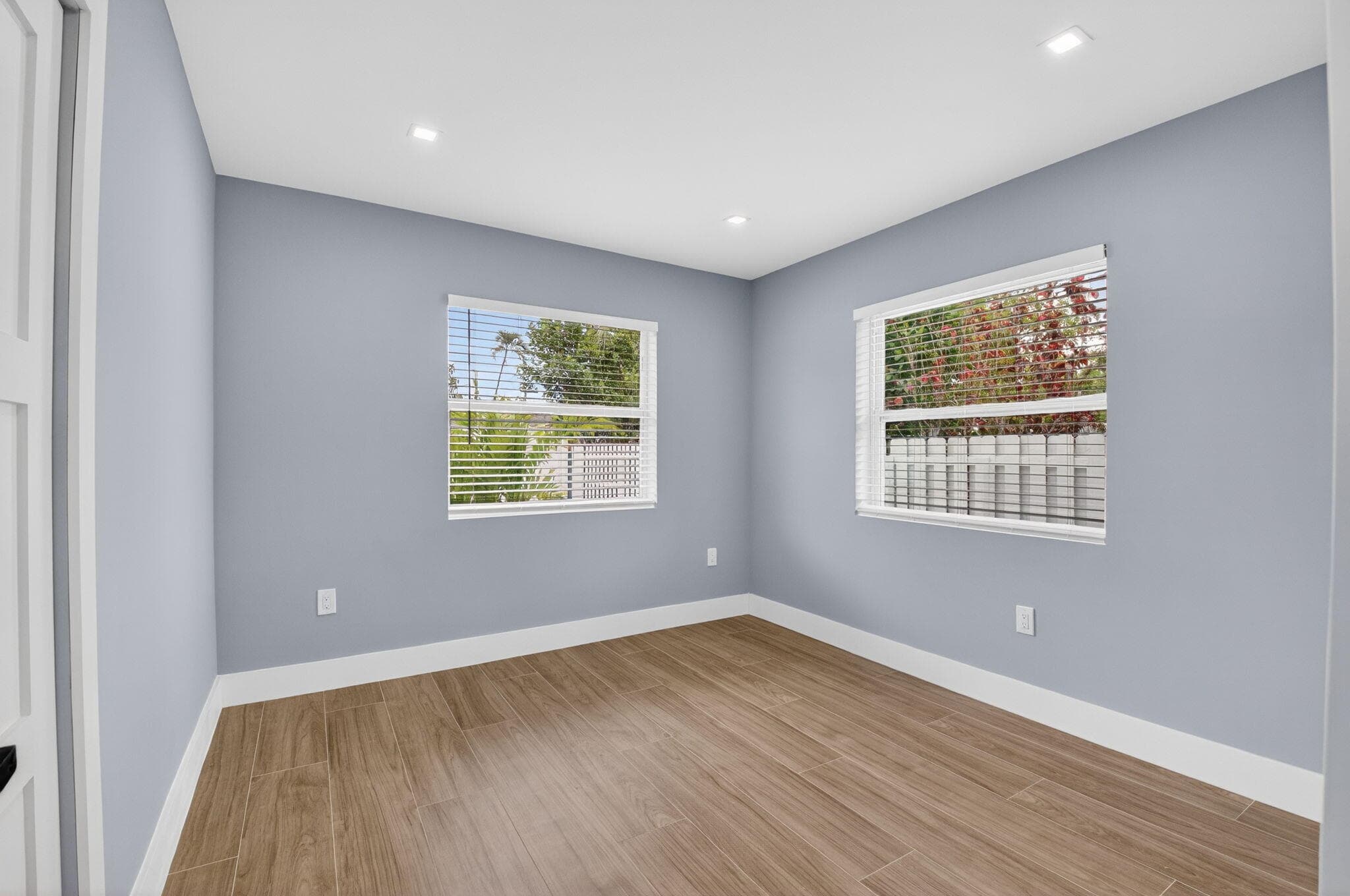 341 SE 3rd Avenue, Delray Beach, FL 33483 13