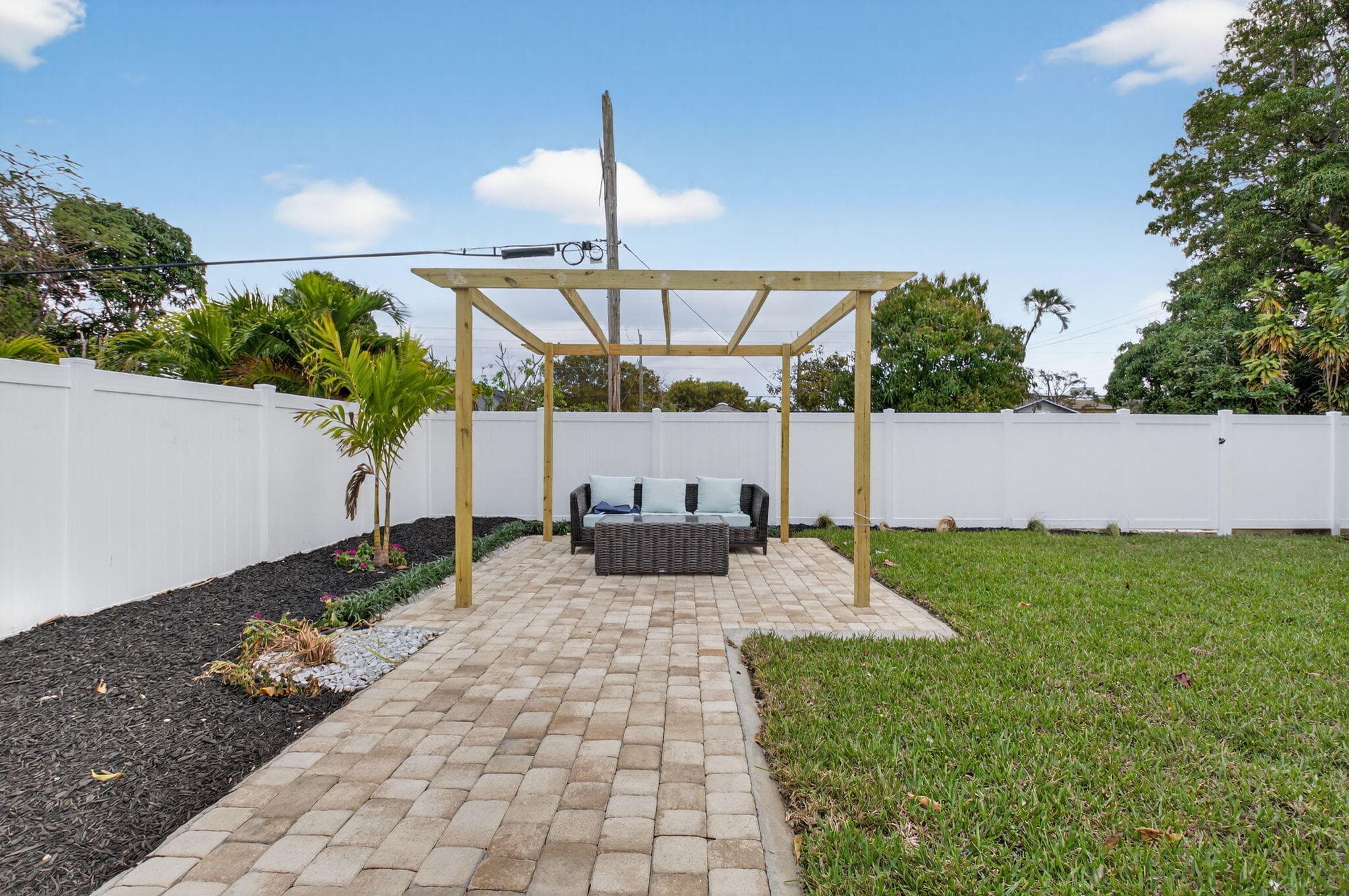 341 SE 3rd Avenue, Delray Beach, FL 33483 18