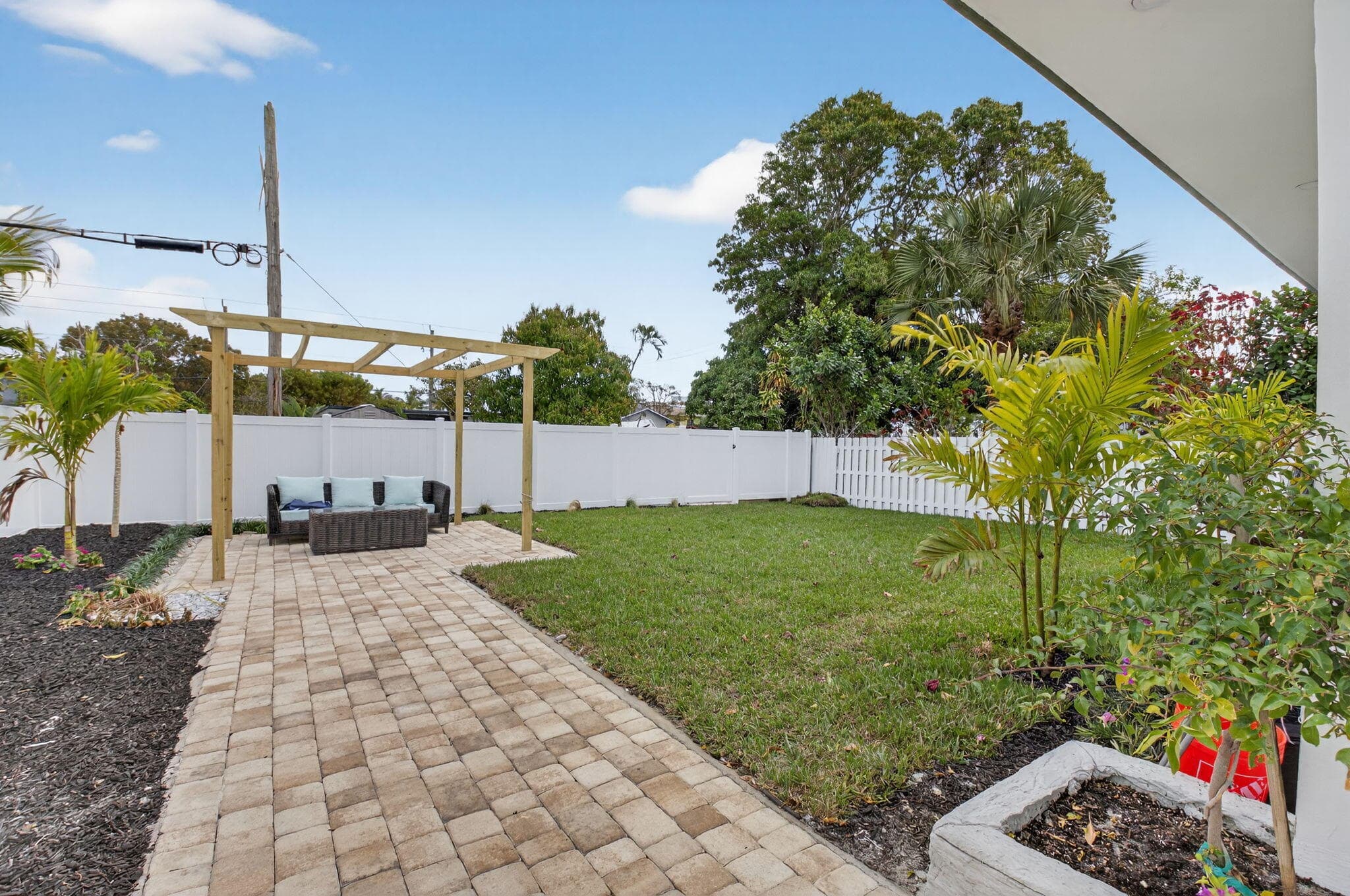 341 SE 3rd Avenue, Delray Beach, FL 33483 19