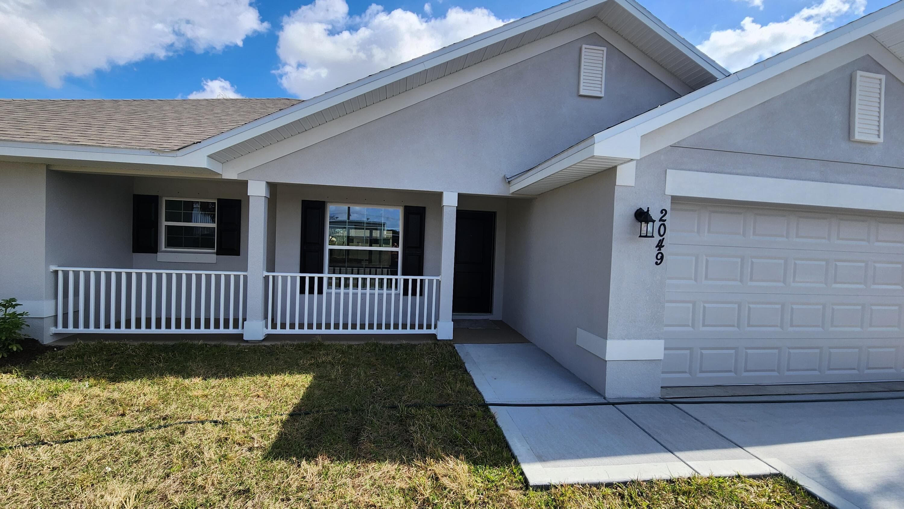 2049 SW Bayshore Boulevard, Port St. Lucie, FL 34984 2