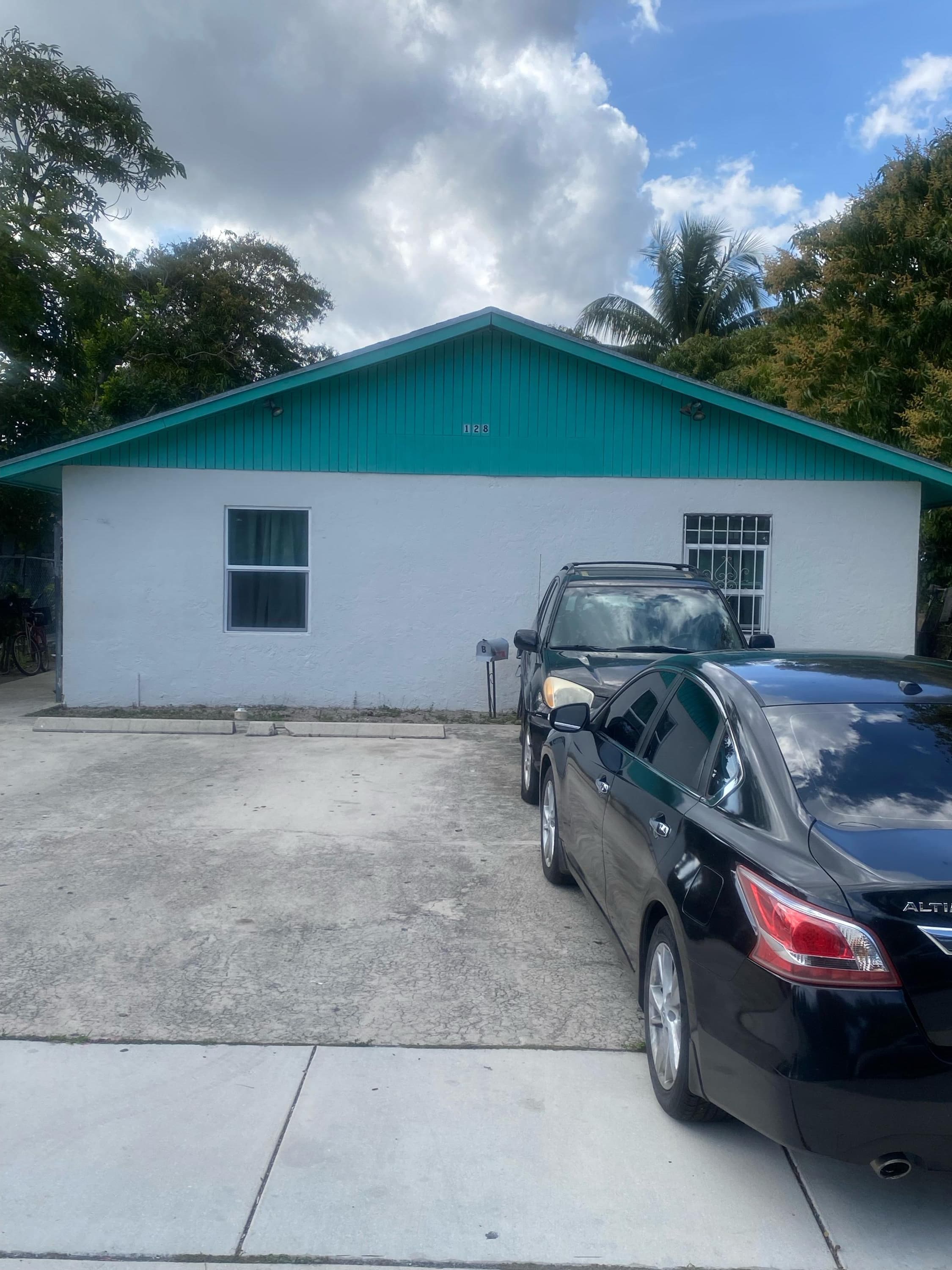 128 SW 3rd Avenue, Delray Beach, FL 33444