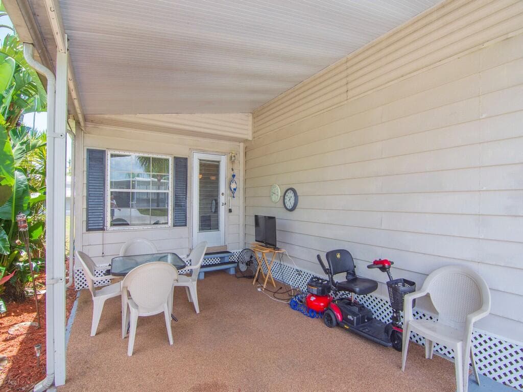 1 Castilla Lane, Port St. Lucie, FL 34952 3