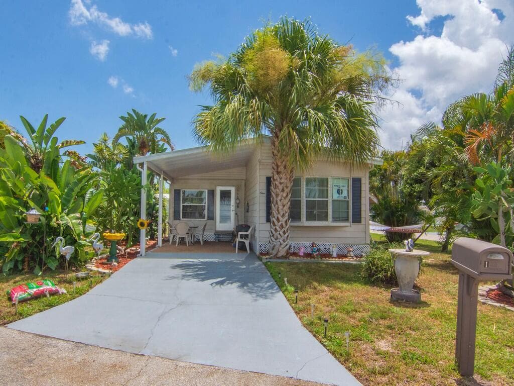 1 Castilla Lane, Port St. Lucie, FL 34952 5