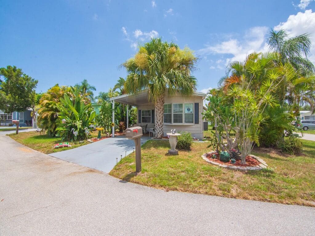 1 Castilla Lane, Port St. Lucie, FL 34952 10