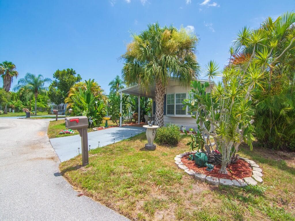 1 Castilla Lane, Port St. Lucie, FL 34952 11