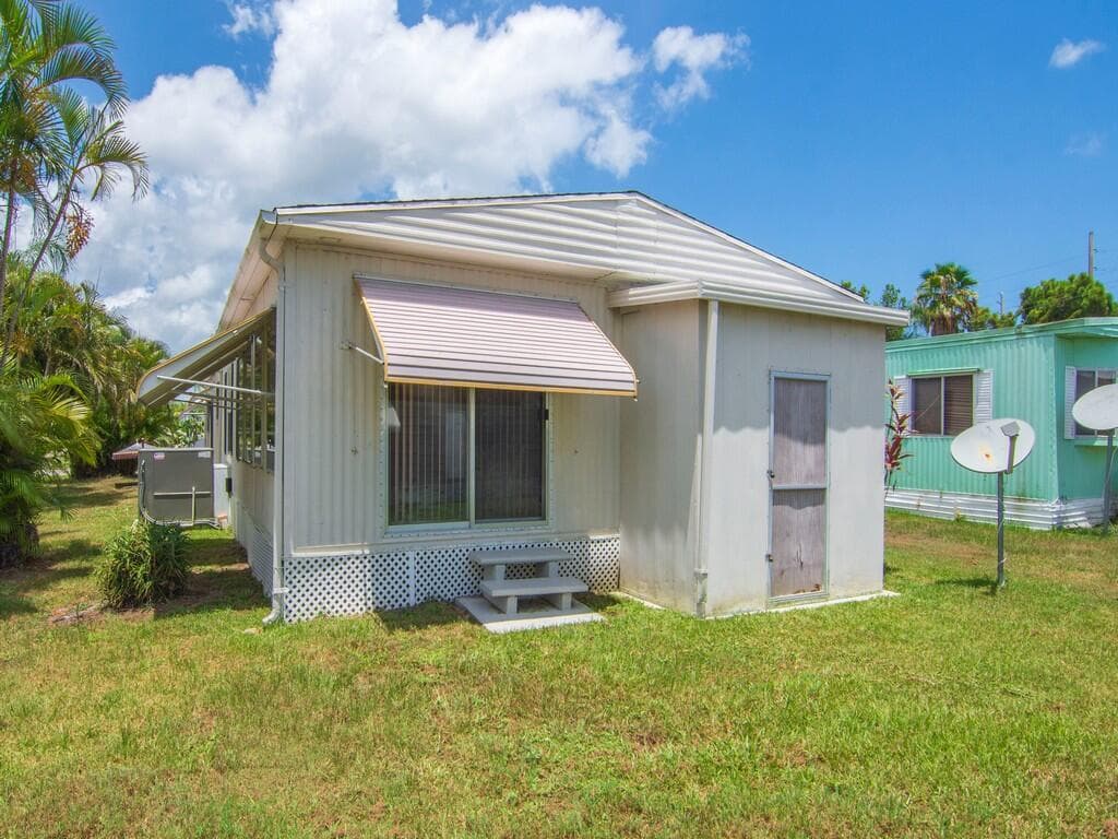 1 Castilla Lane, Port St. Lucie, FL 34952 35
