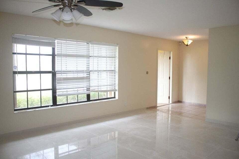 221 Bilbao Street, Royal Palm Beach, FL 33411 5