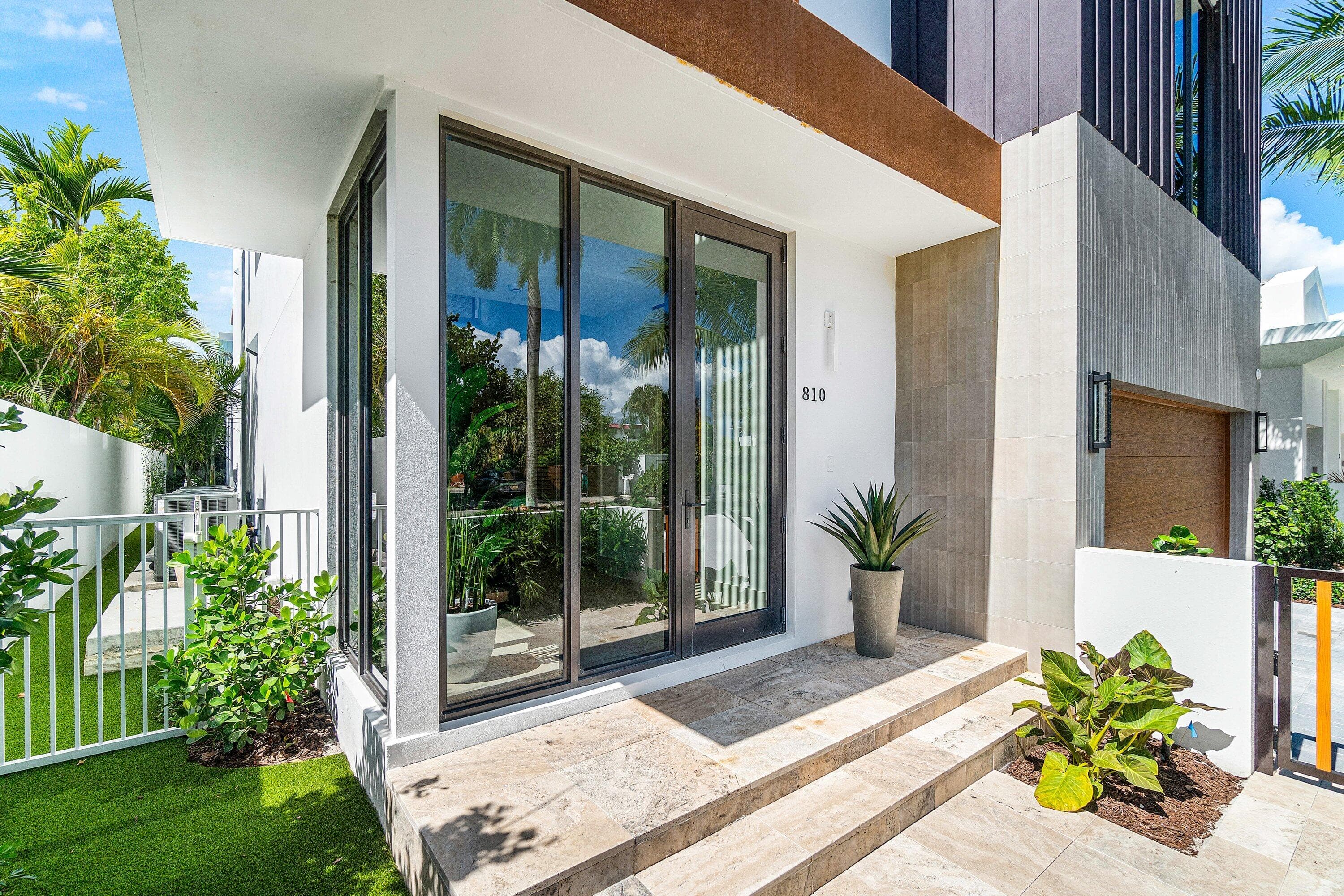 810 Palm Trail, Delray Beach, FL 33483 4