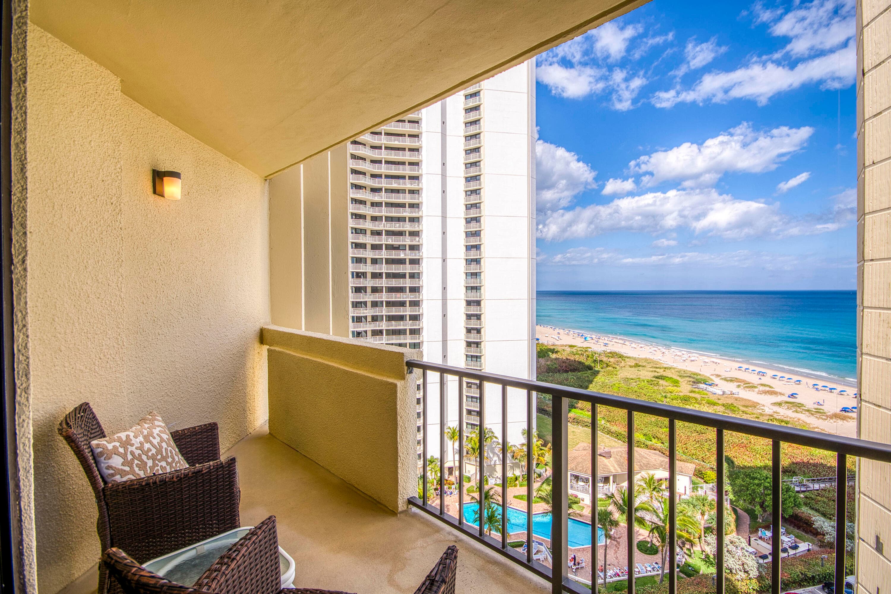 2800 N Ocean Drive B-15d, Singer Island, FL 33404 2