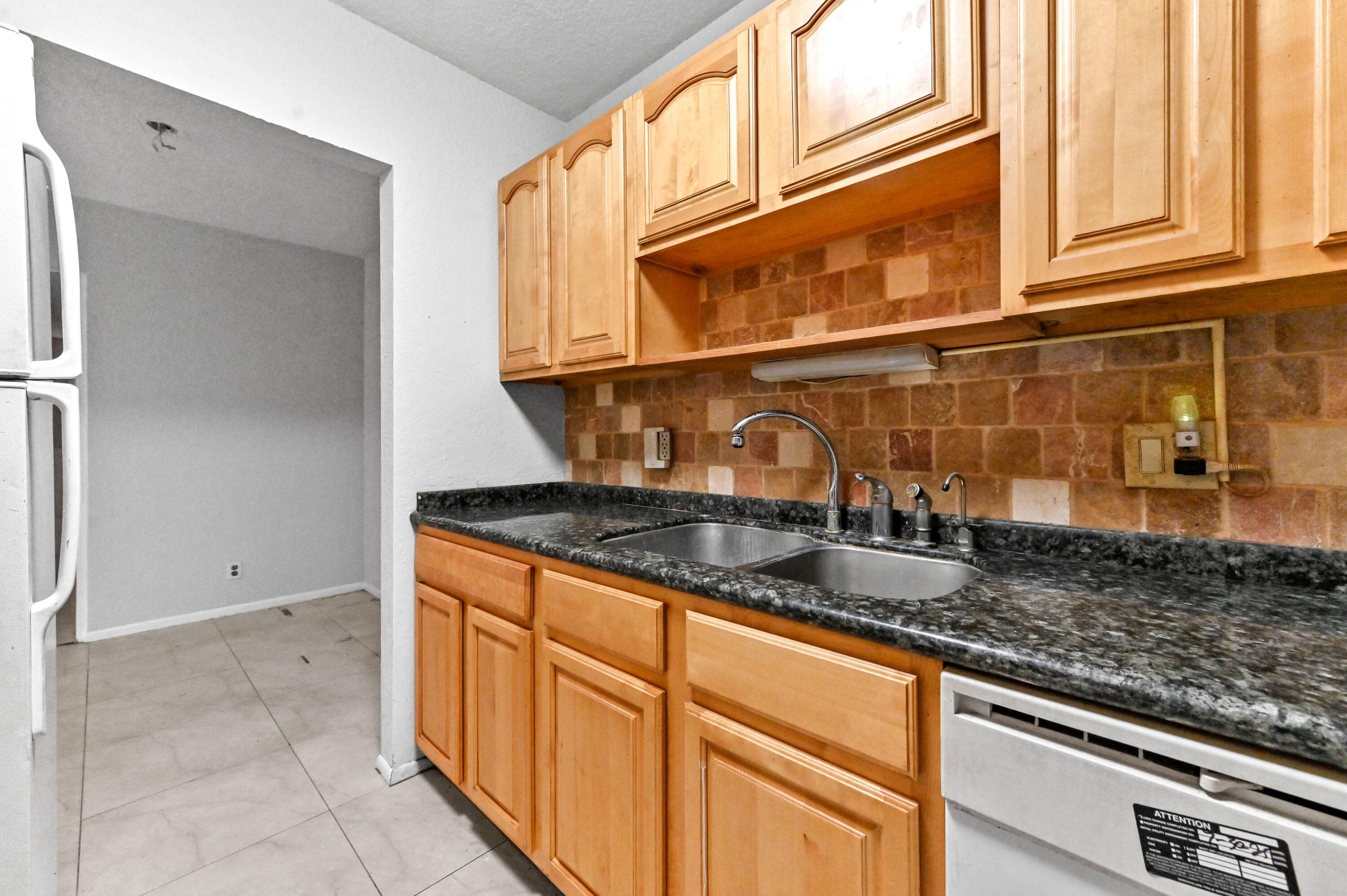 240 Croton Avenue 102, Lantana, FL 33462 9