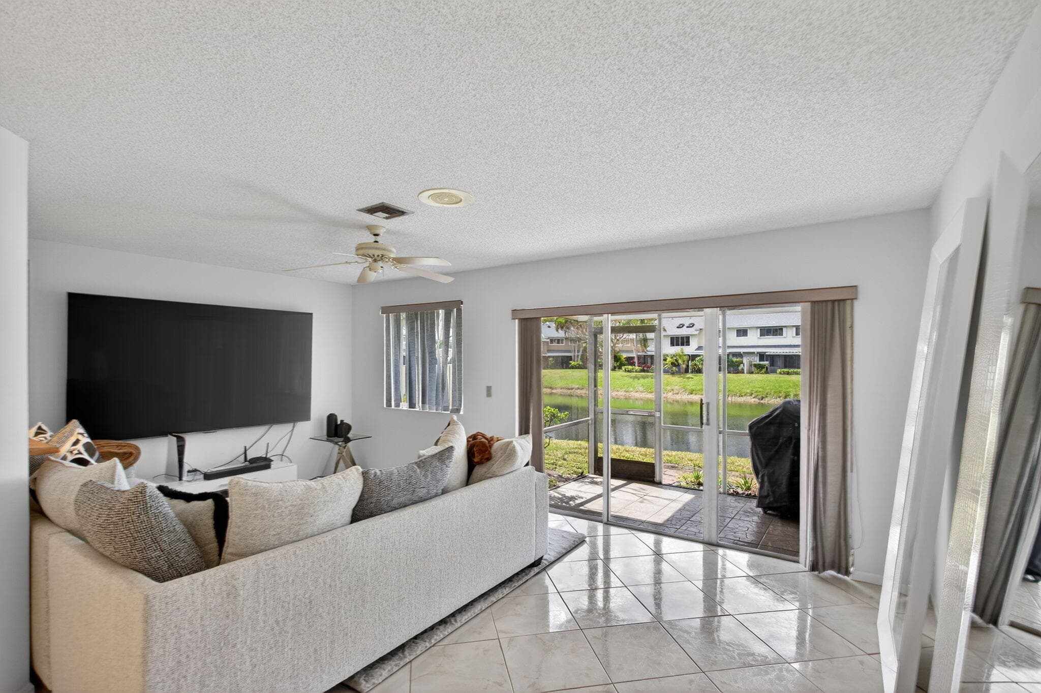 2274 Discovery Circle W 2274, Deerfield Beach, FL 33442 4