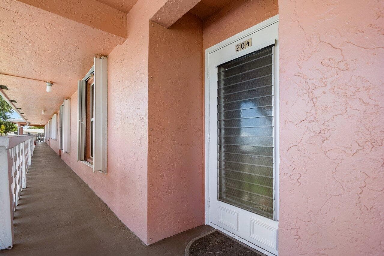 1740 NW 19th Terrace 204, Delray Beach, FL 33445 31