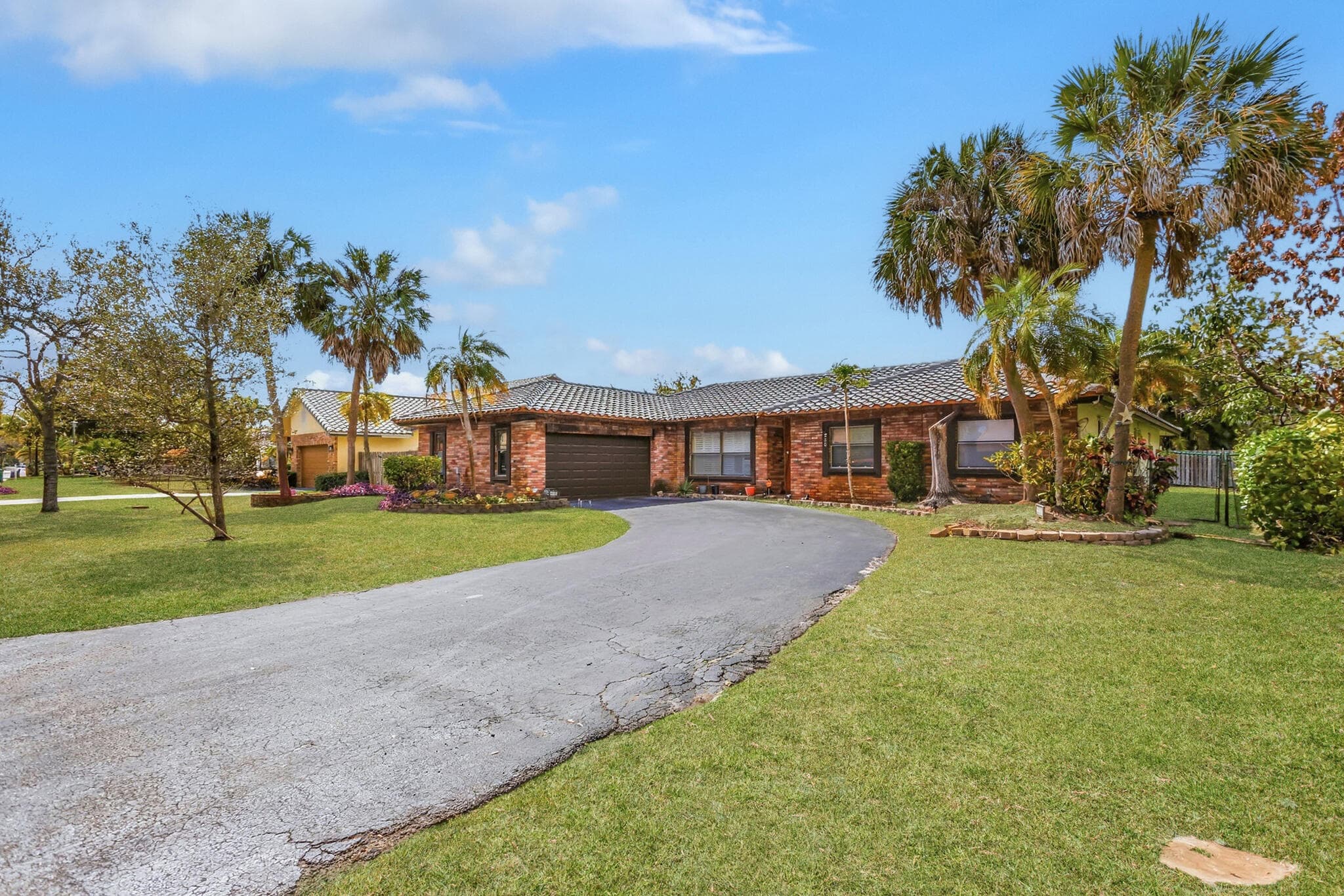 1280 NW 114th Avenue, Coral Springs, FL 33071