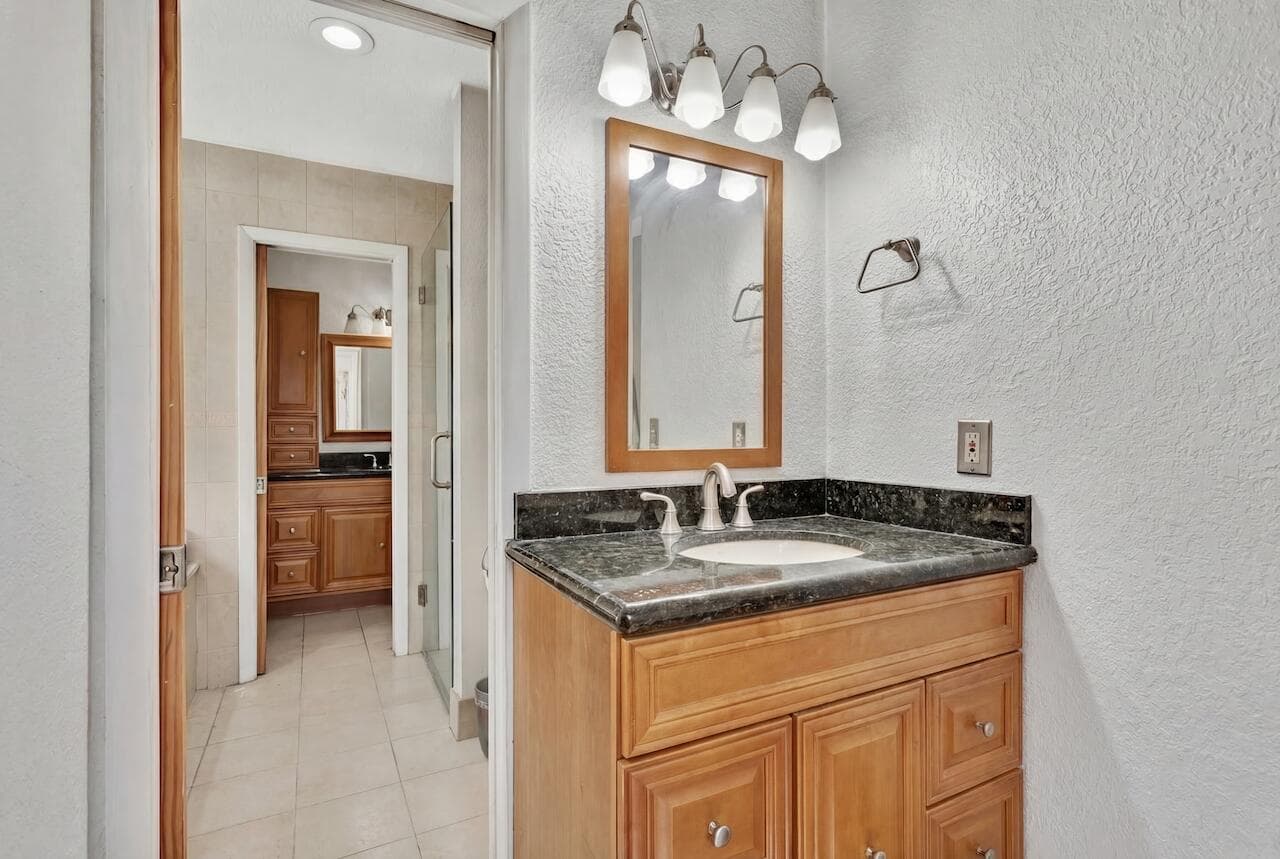 1280 NW 114th Avenue, Coral Springs, FL 33071 11
