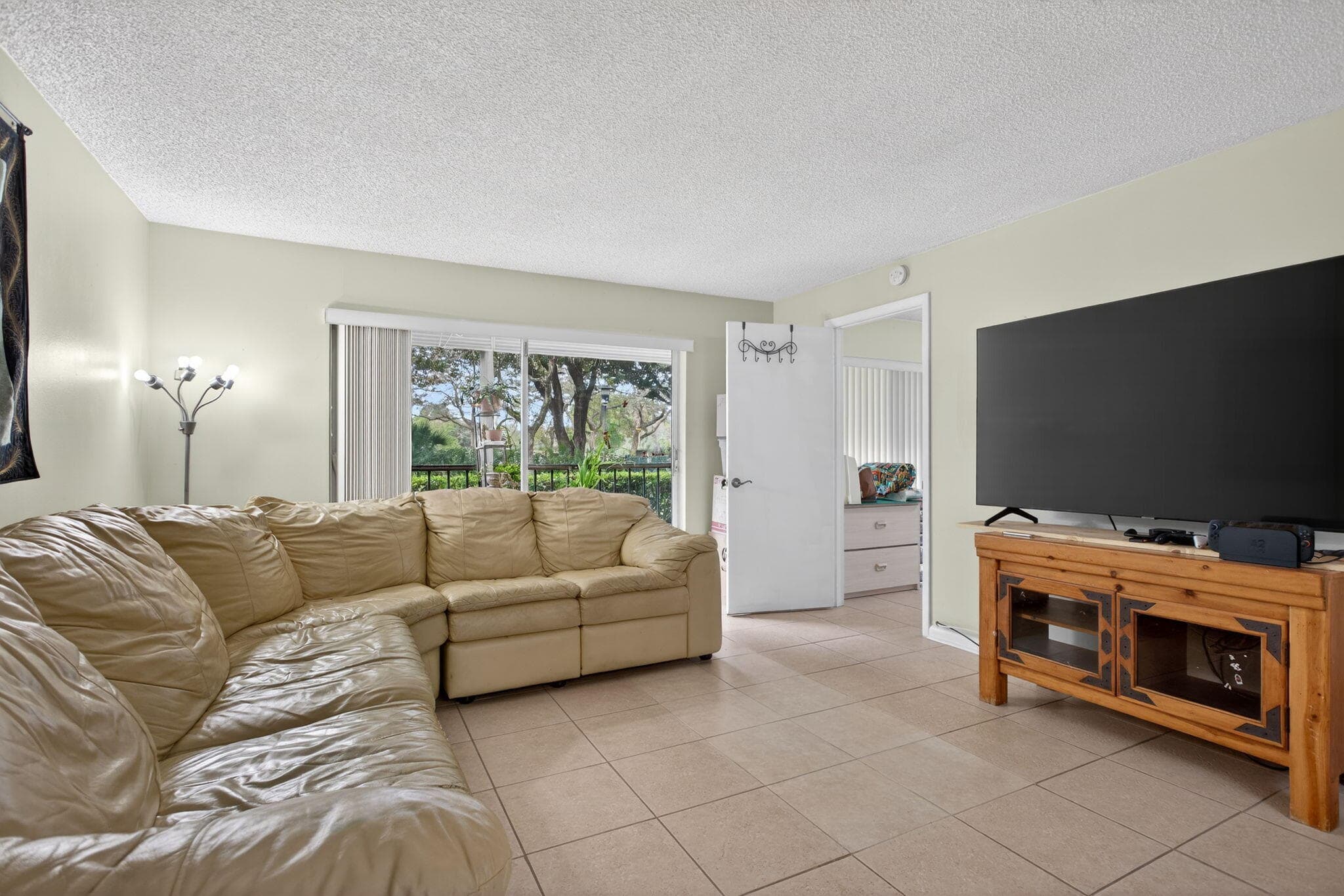 5900 NW 44th Street 115, Lauderhill, FL 33319 7