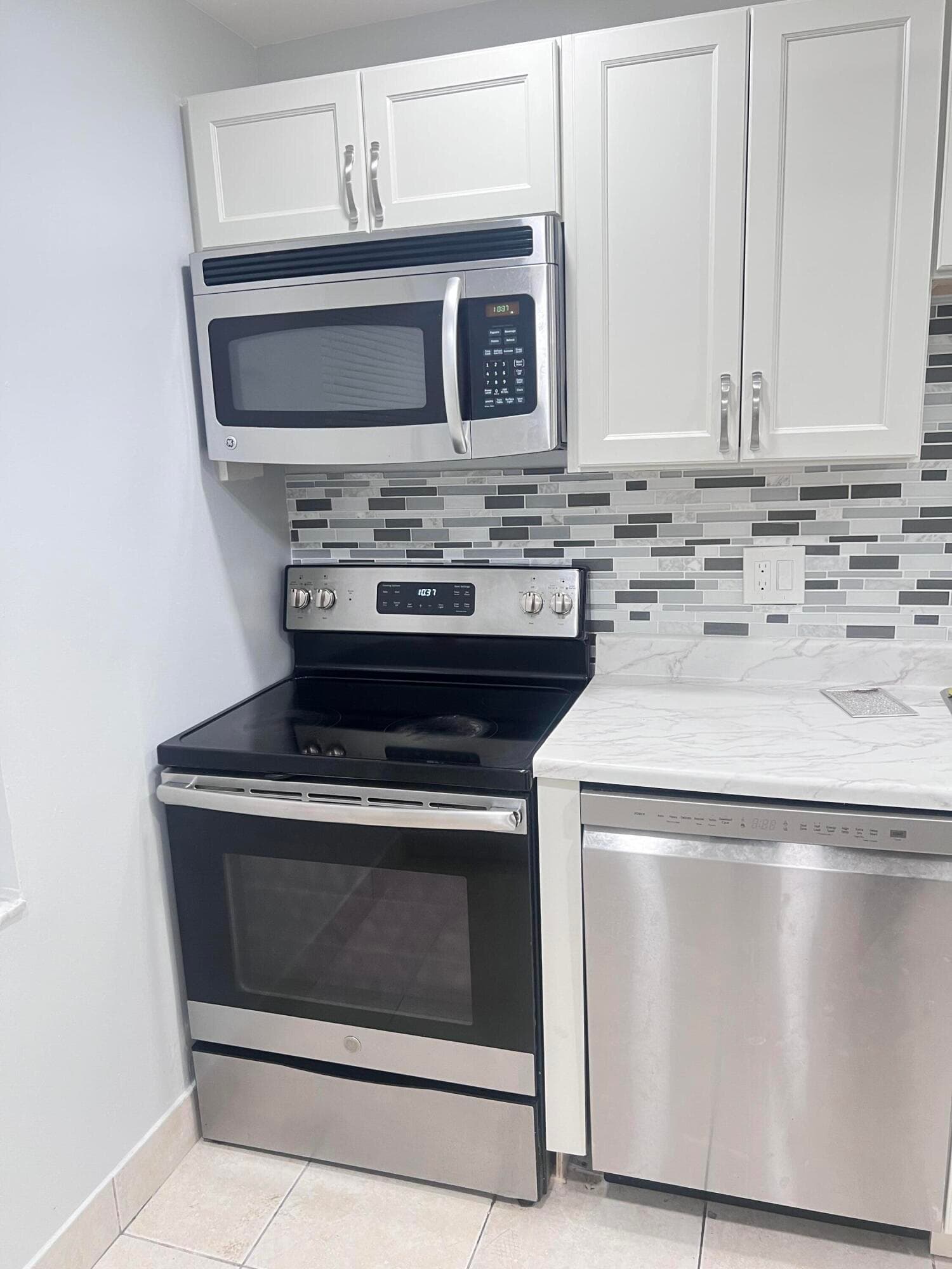 7505 NW 5th Place 106, Margate, FL 33063 3