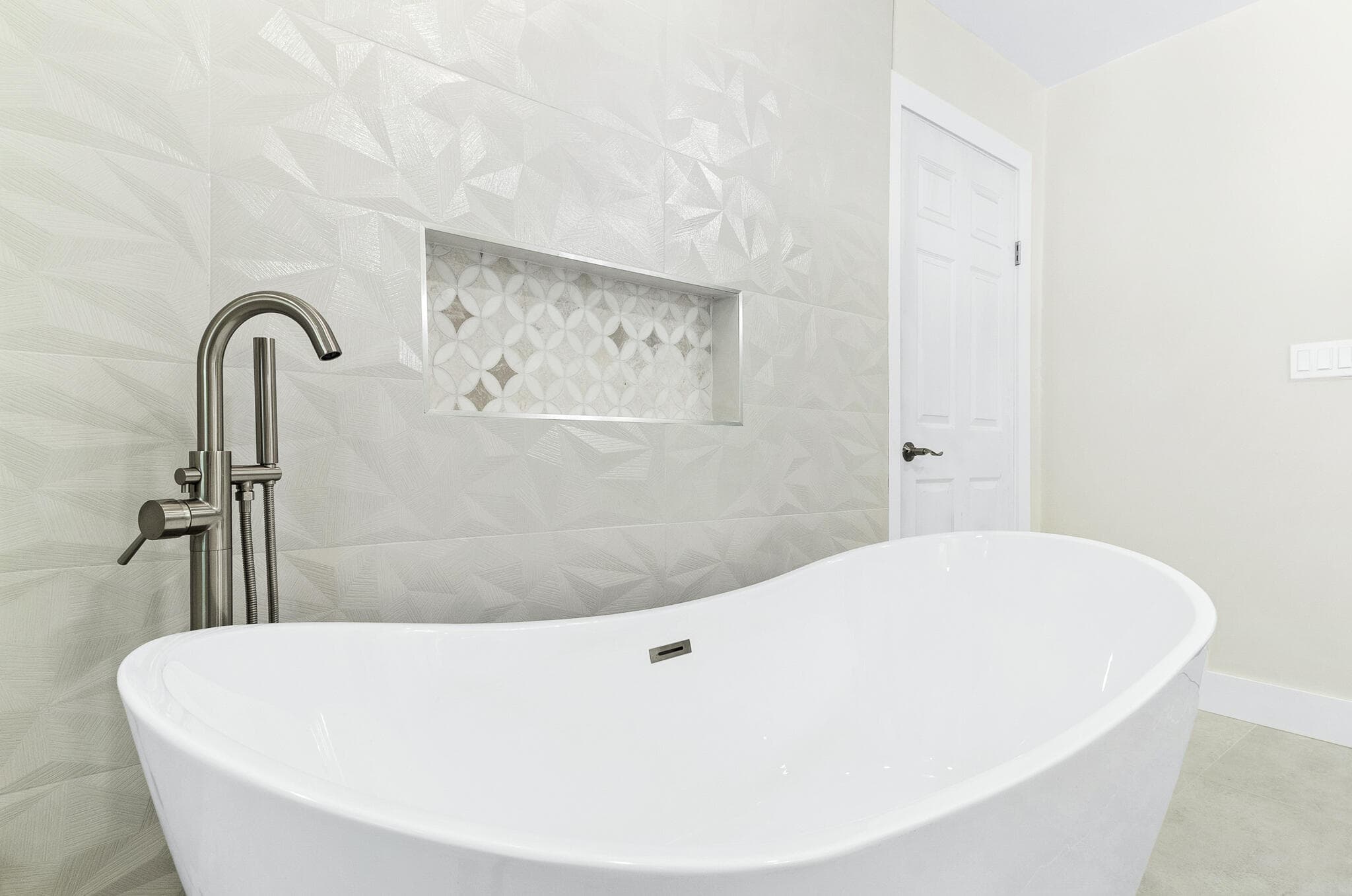 912 SE 8th Court, Deerfield Beach, FL 33441 24
