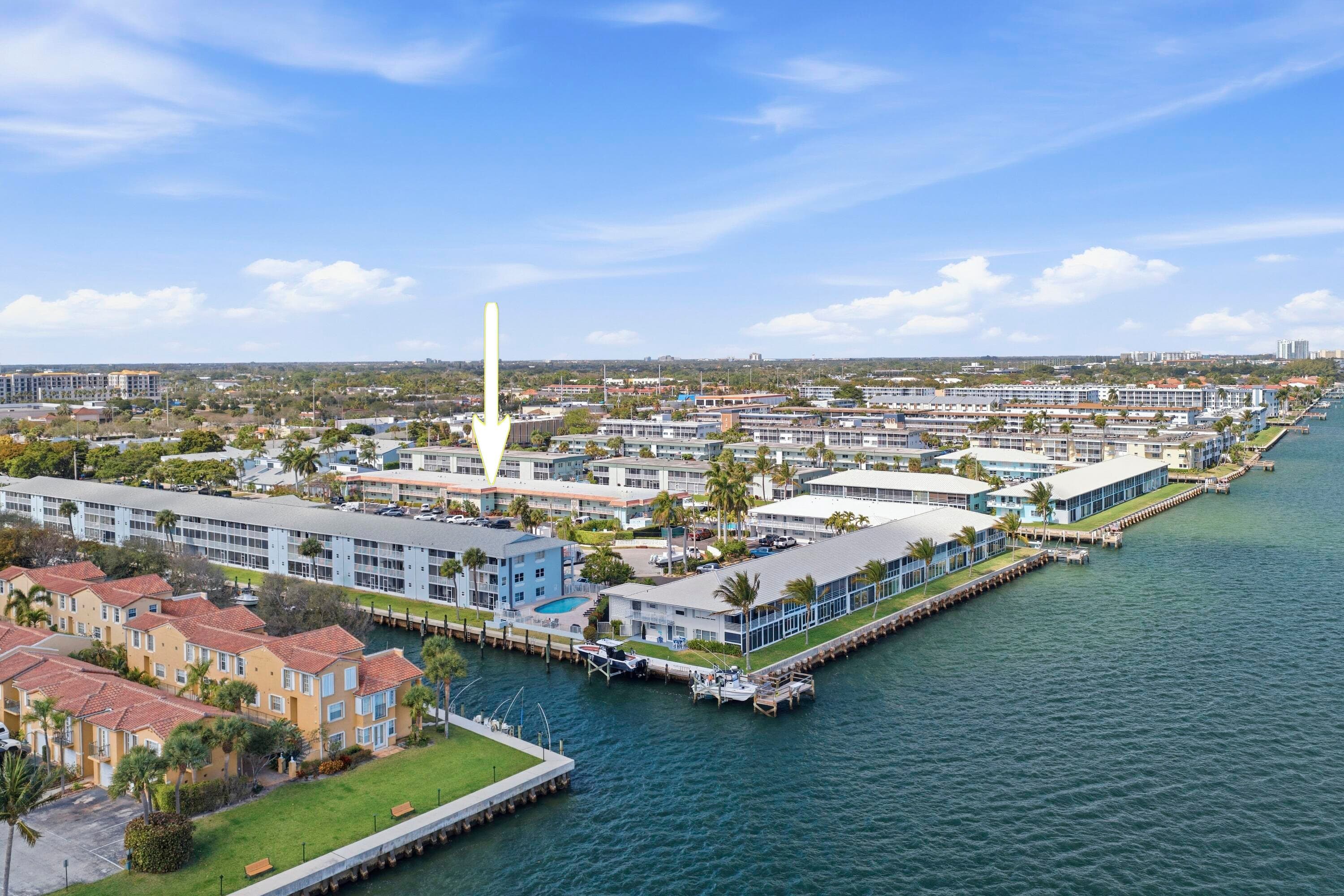 117 Lehane Terrace 205, North Palm Beach, FL 33408 2