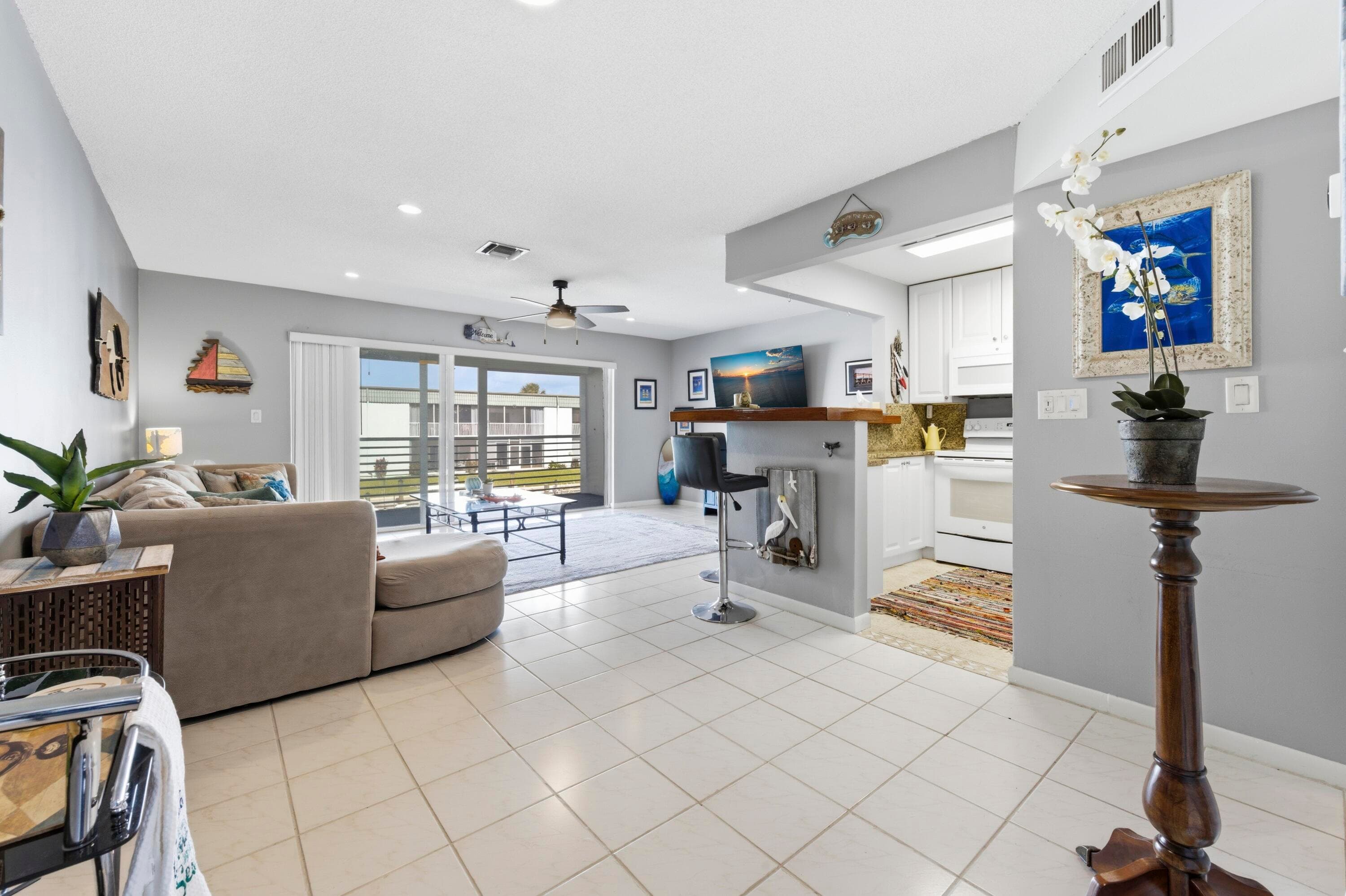 117 Lehane Terrace 205, North Palm Beach, FL 33408 9